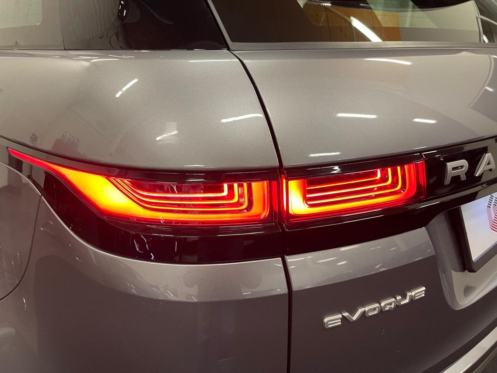LAND ROVER Range Rover Evoque 2.0 T S - Bild 9