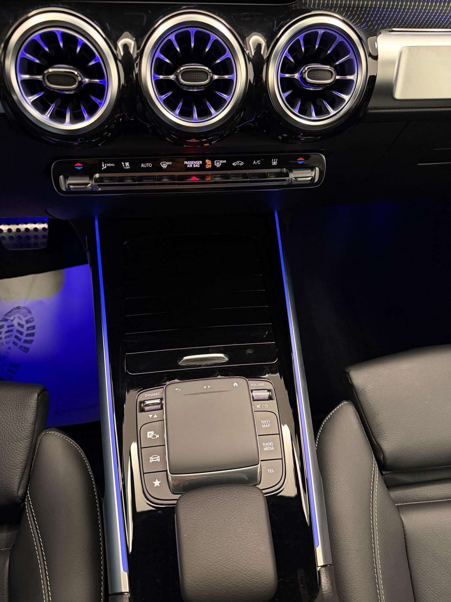 MERCEDES-BENZ EQB 350 AMG Line 4matic - Bild 19