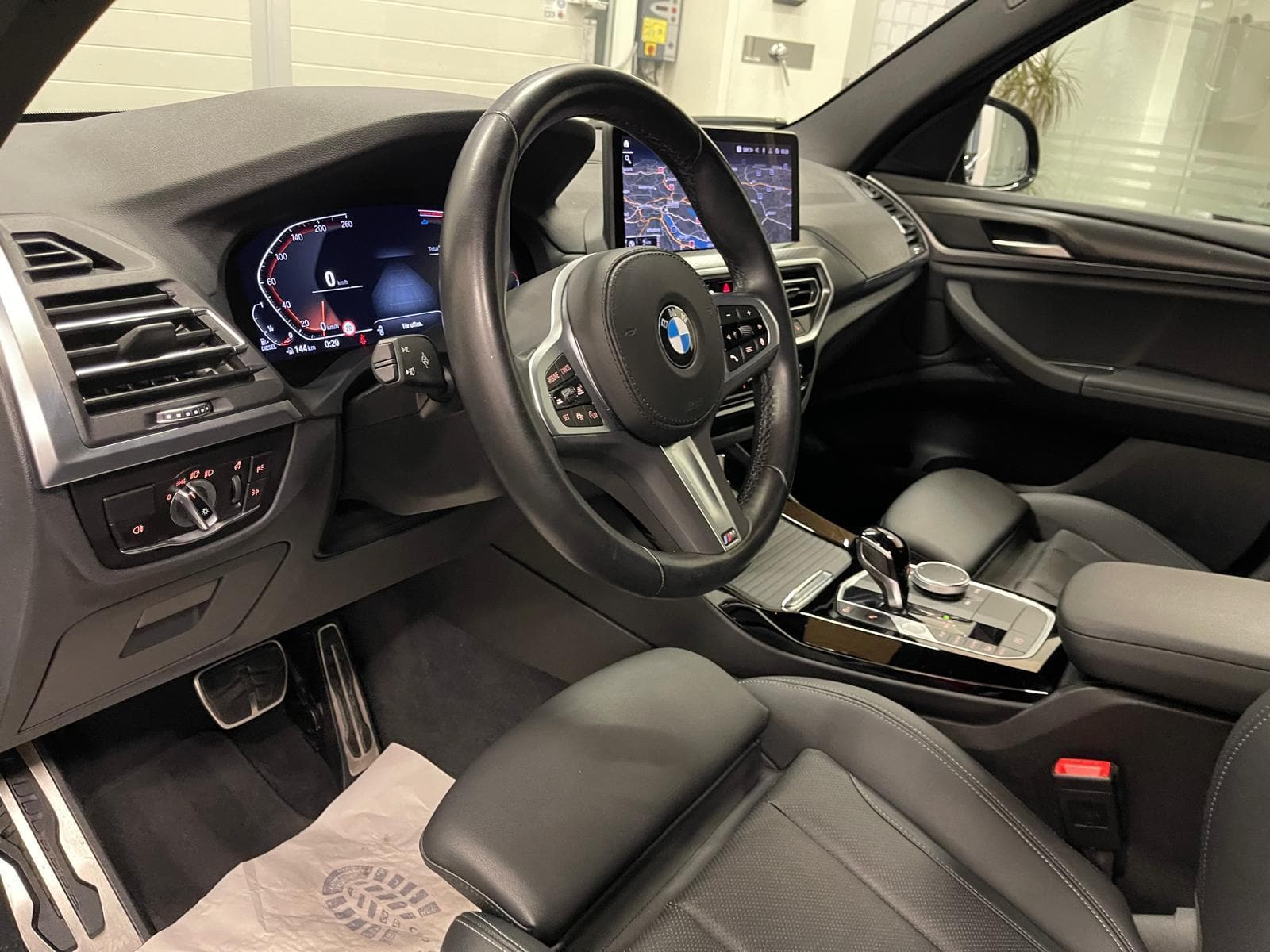 BMW X3 20d M Sport xDrive SAG - Bild 9