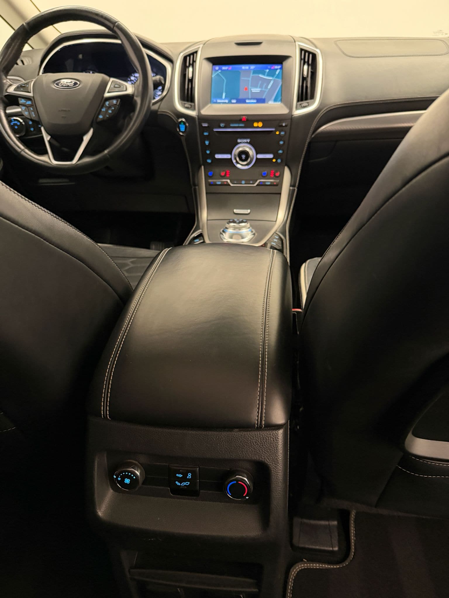 FORD S-Max 2.0 TDCi Vignale Automatic - Bild 19