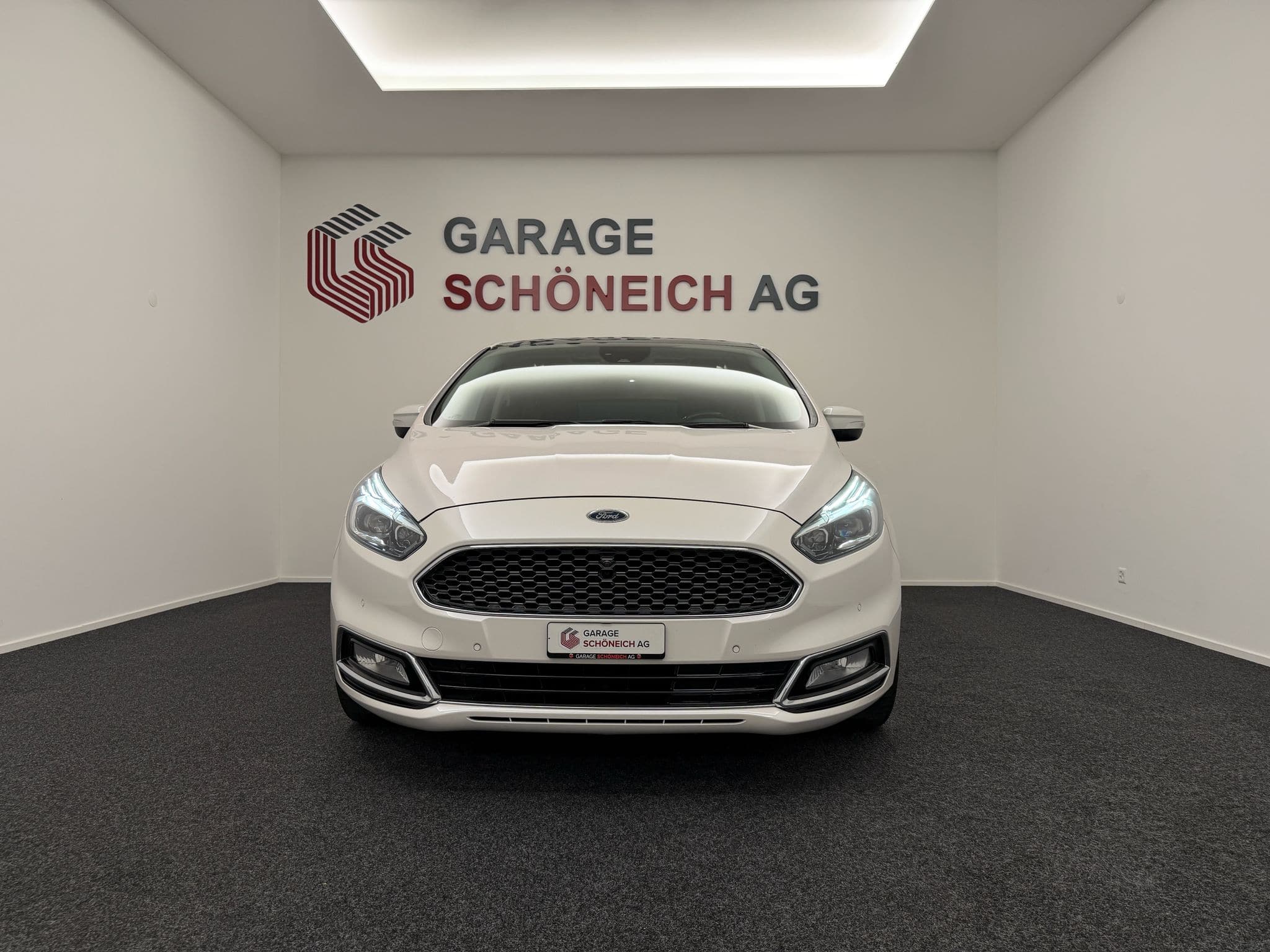 FORD S-Max 2.0 TDCi Vignale Automatic - Bild 3
