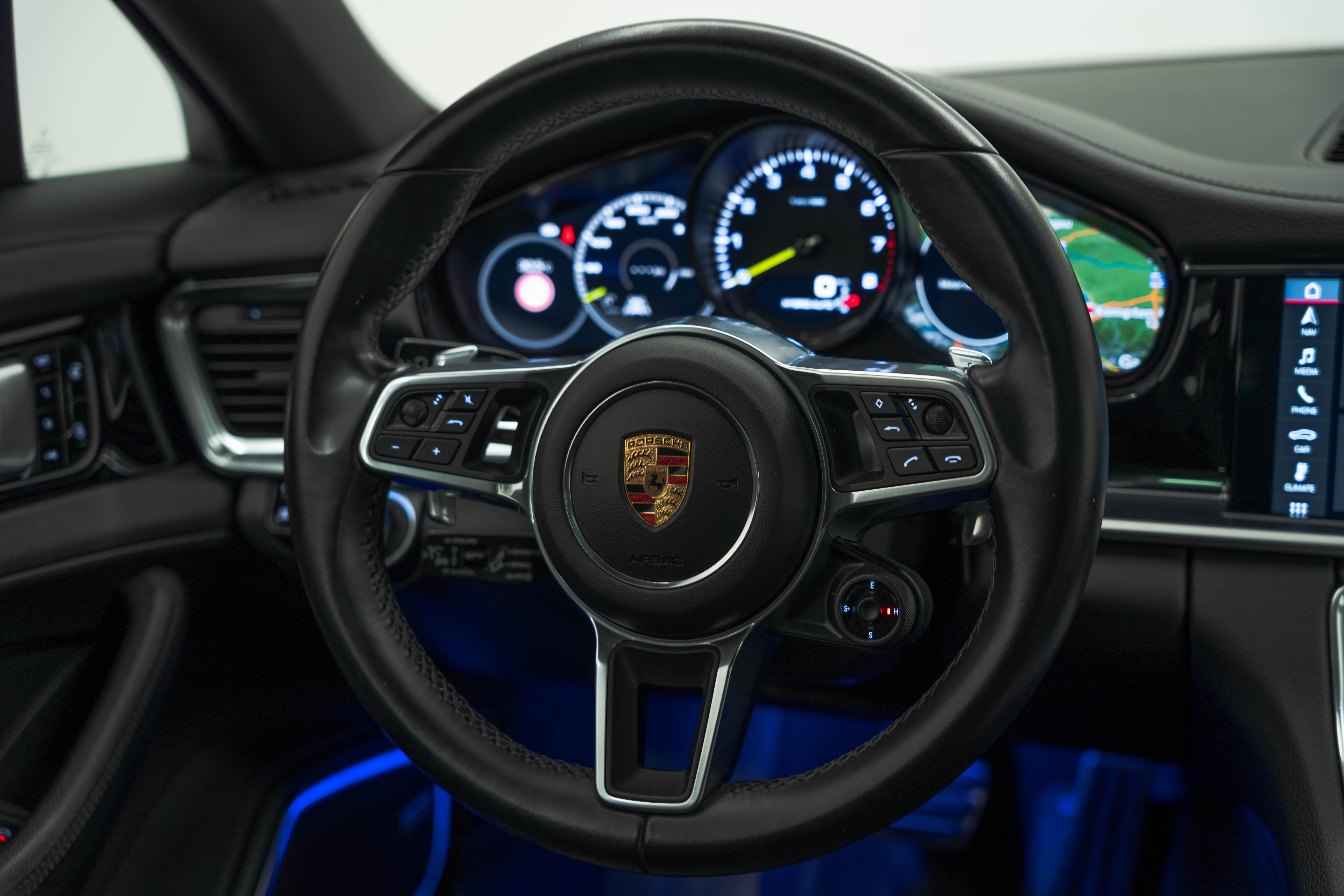 PORSCHE Panamera Sport Turismo 2.9 V6 4 E-Hybrid - Bild 22