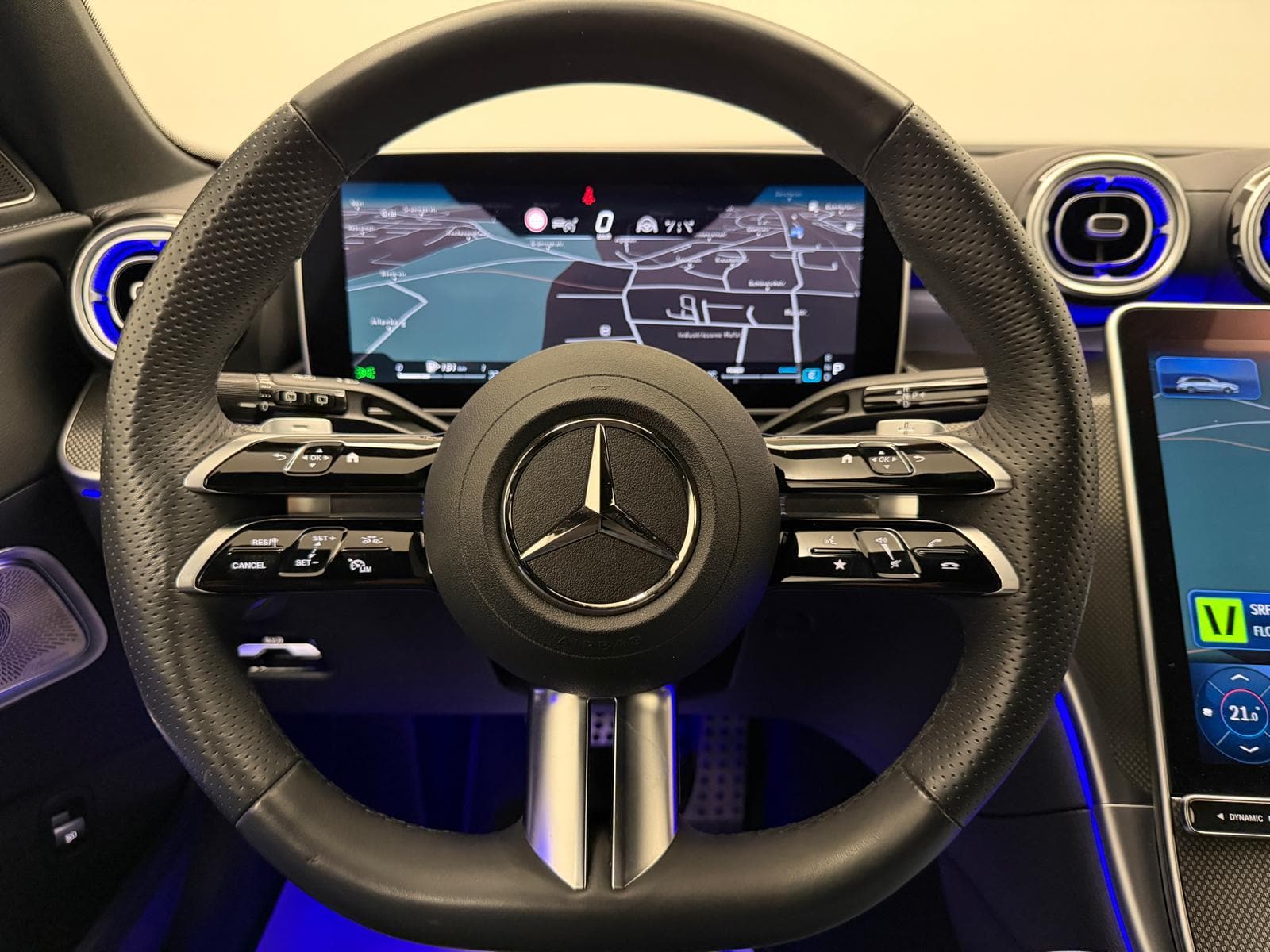MERCEDES-BENZ C-Klasse S206 Kombi C 300 AMG Line 4matic - Bild 22
