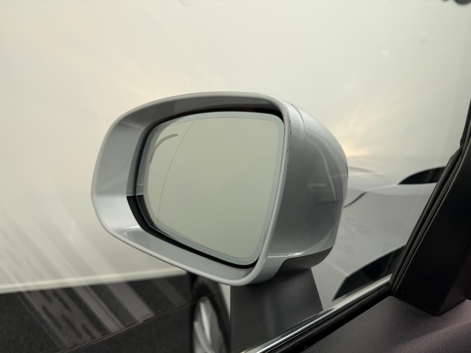 VOLVO XC90 2.0 T6 Momentum 5P. AWD - Bild 16