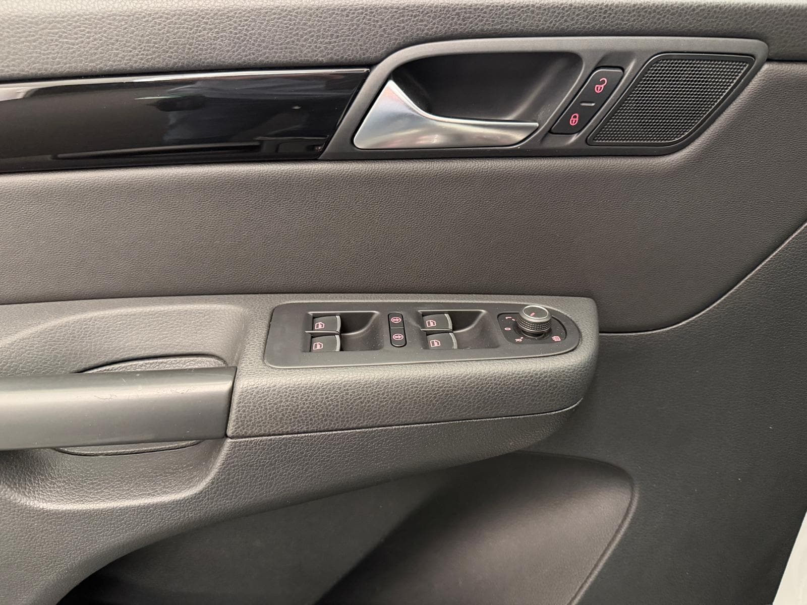 SEAT Alhambra 2.0 TDI 184 FR Li. 4x4 DSG S/S (FR Line) - Bild 19