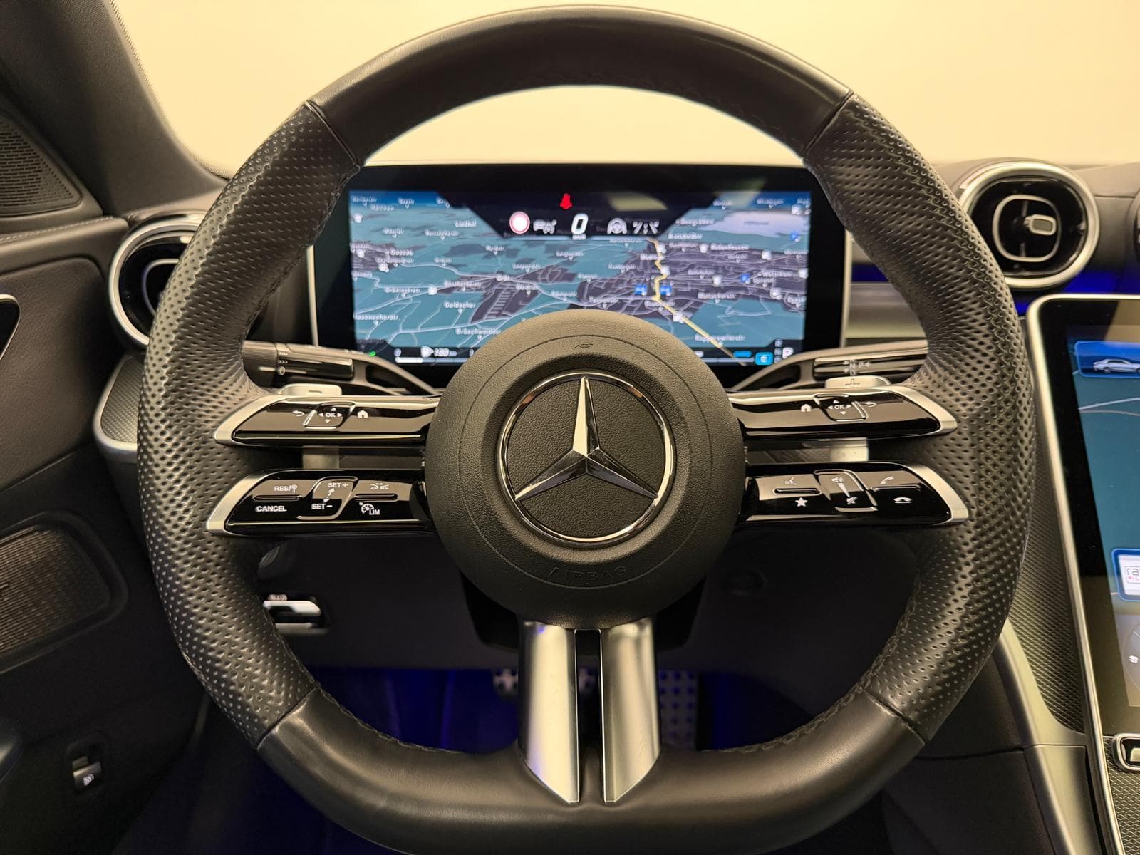 MERCEDES-BENZ C-Klasse W206 C 220 d AMG Line 4matic - Bild 18