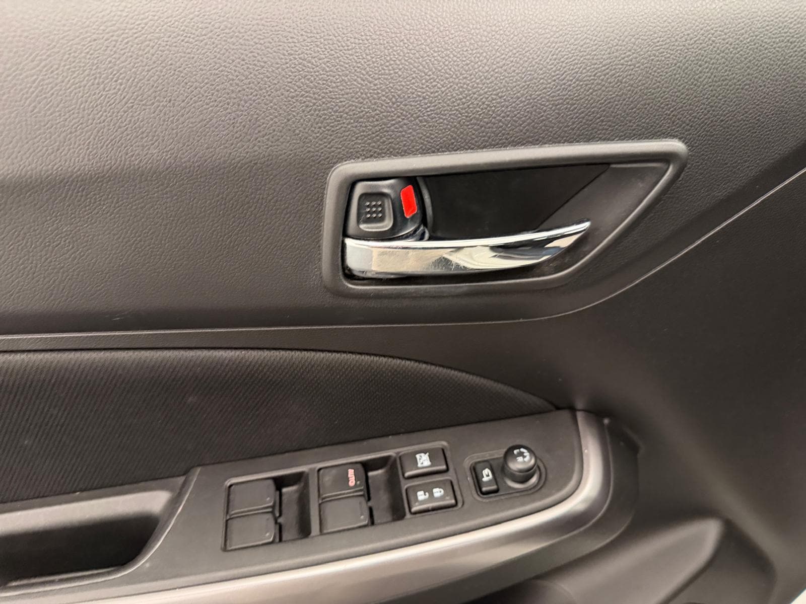 SUZUKI Swift 1.2 Piz Sulai Top Hybrid 4x4 - Bild 17