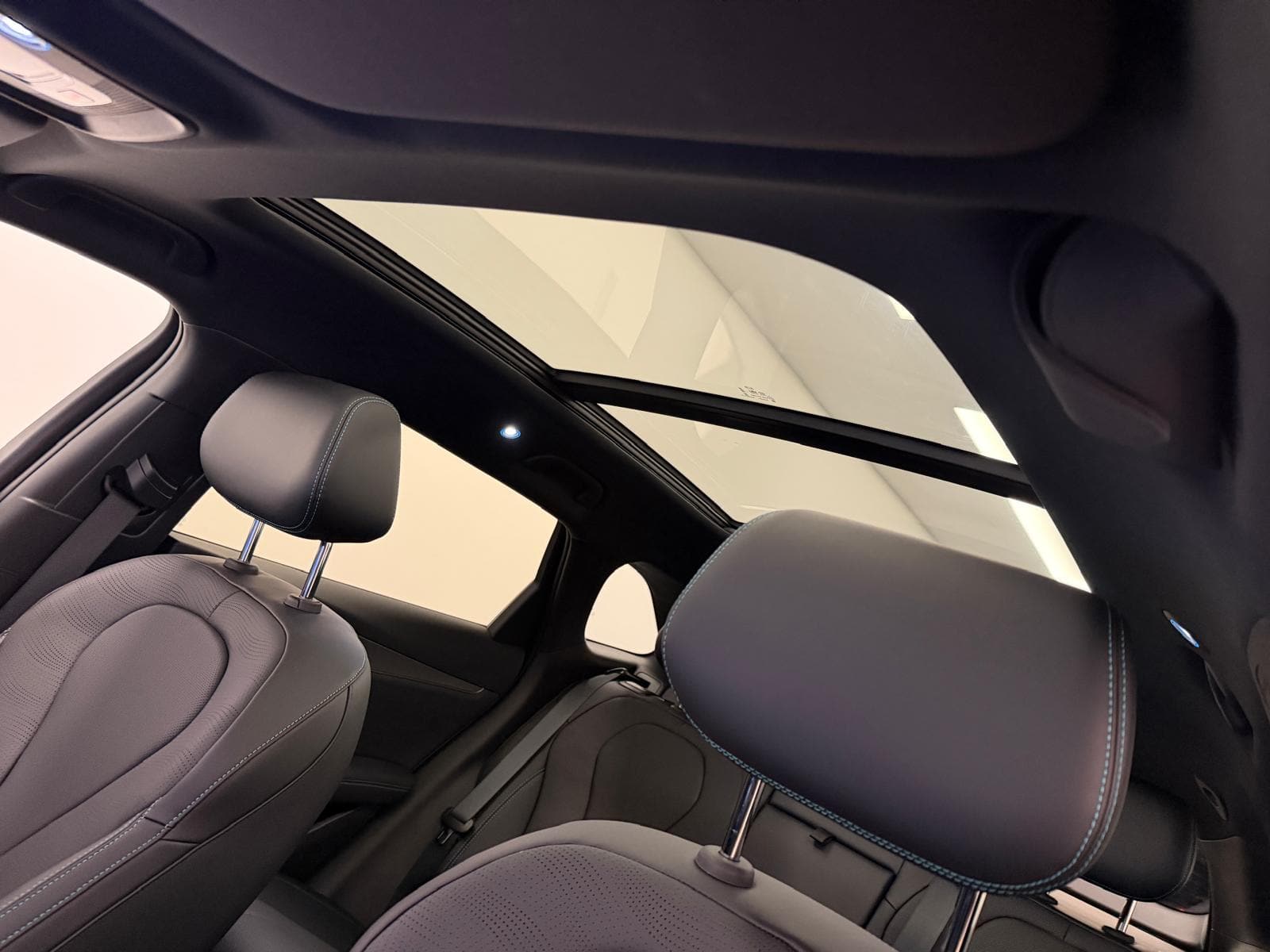 BYD Seal 6 DM-i Touring Comfort - Bild 16