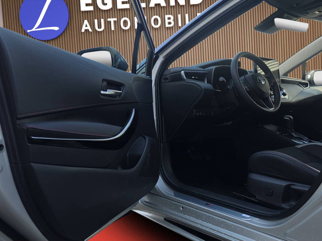 TOYOTA Corolla Touring Sports 2.0 HSD GR-Sport + e-CVT Automat - Bild 11