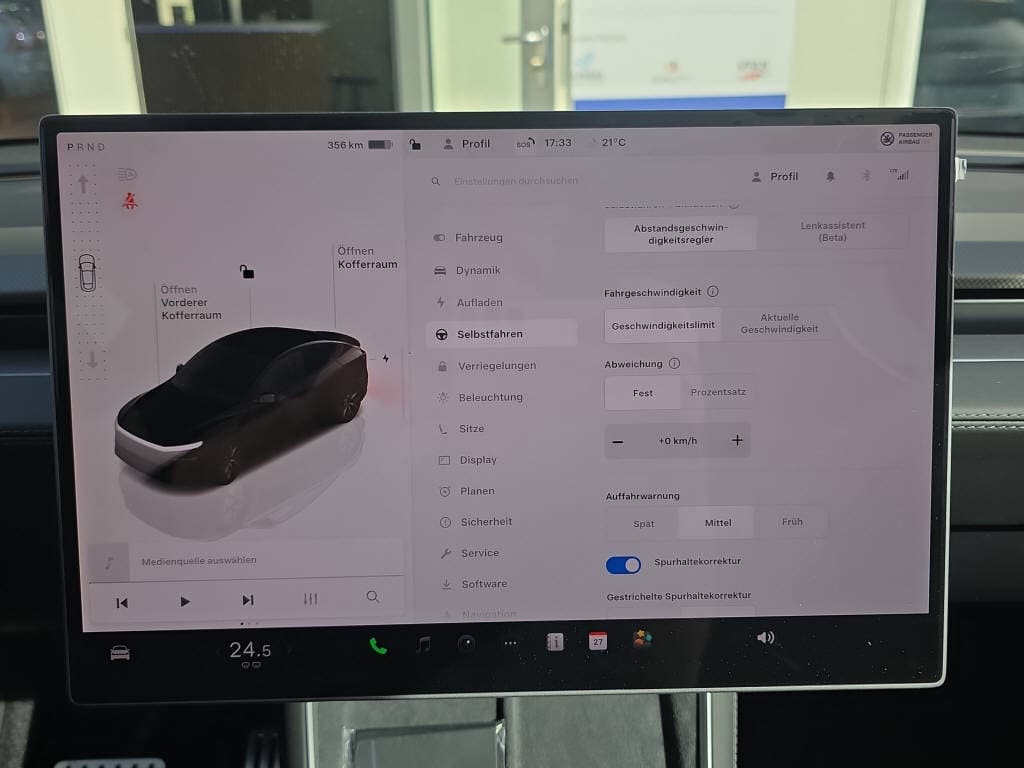 TESLA Model Y Performance AWD - Bild 21