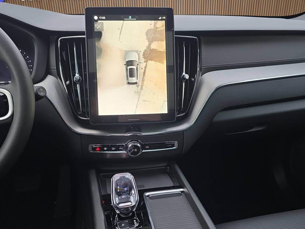 VOLVO XC60 2.0 T8 TE Black Edition eAWD - Bild 22