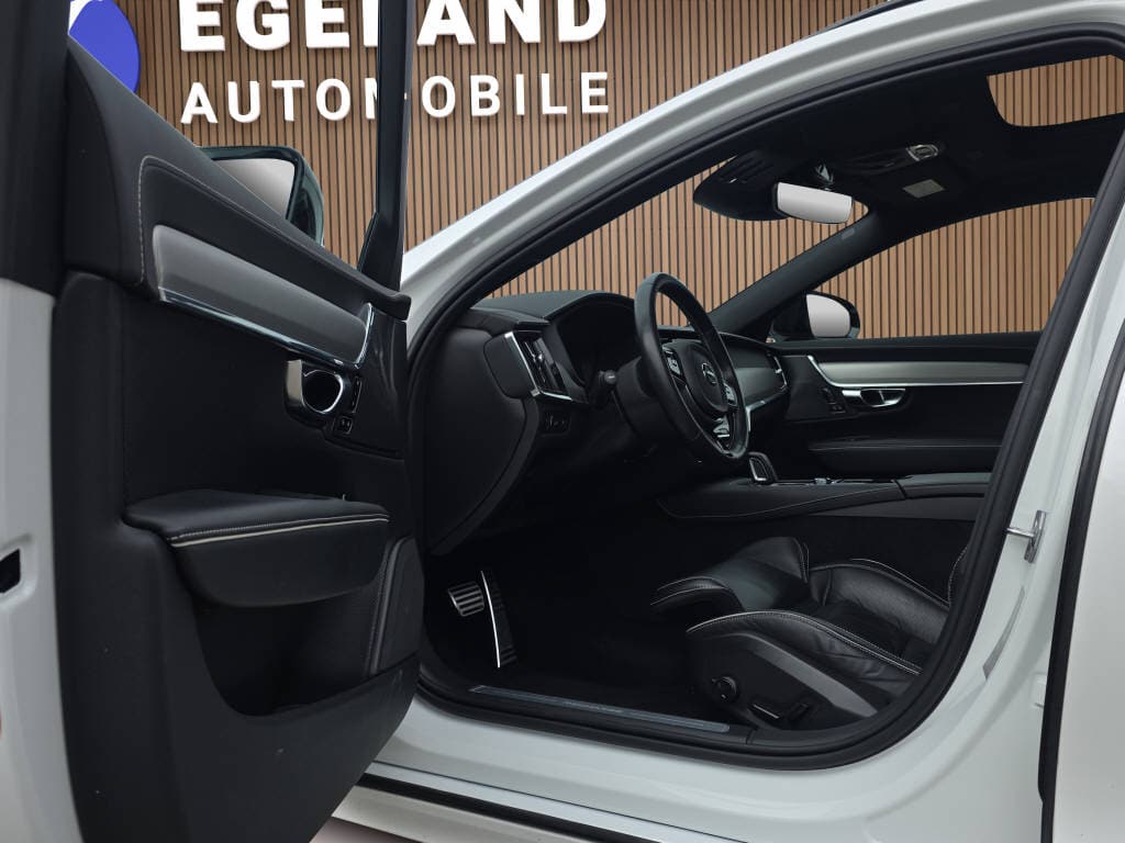 VOLVO V90 2.0 T8 TE R-Design eAWD - Bild 11