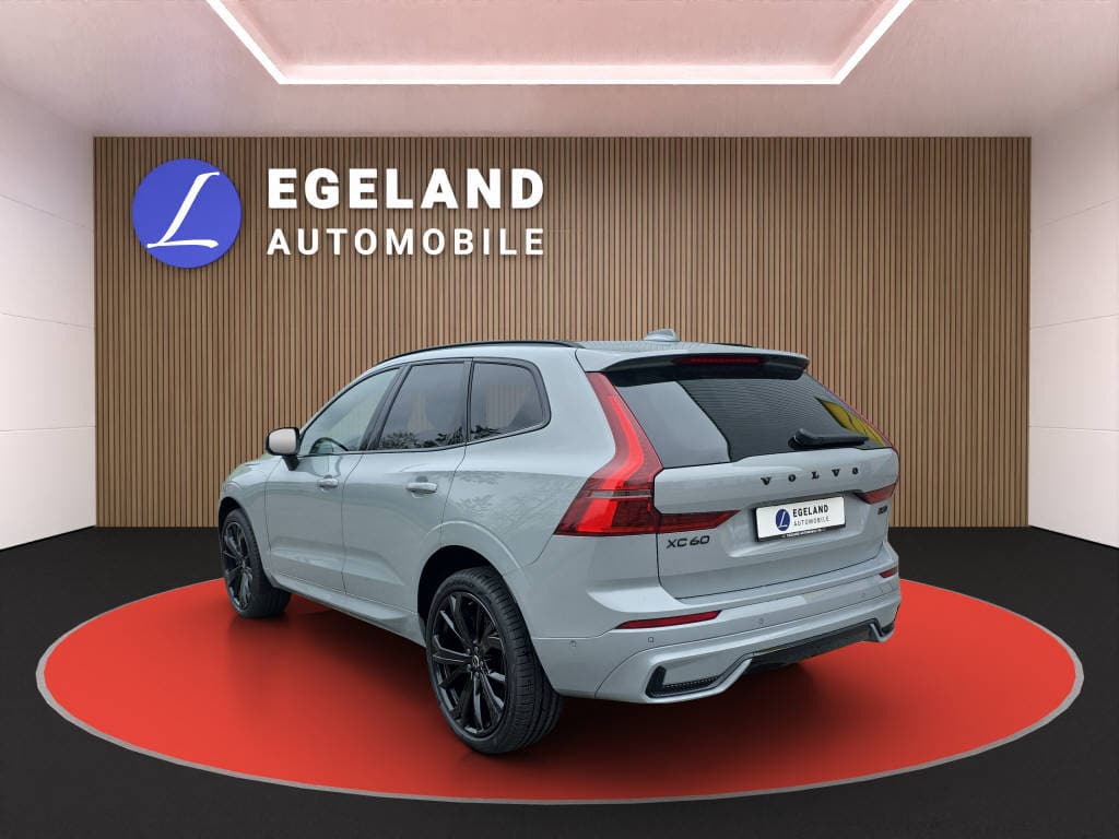 VOLVO XC60 2.0 B5 MH Plus Black Edition AWD - Bild 5