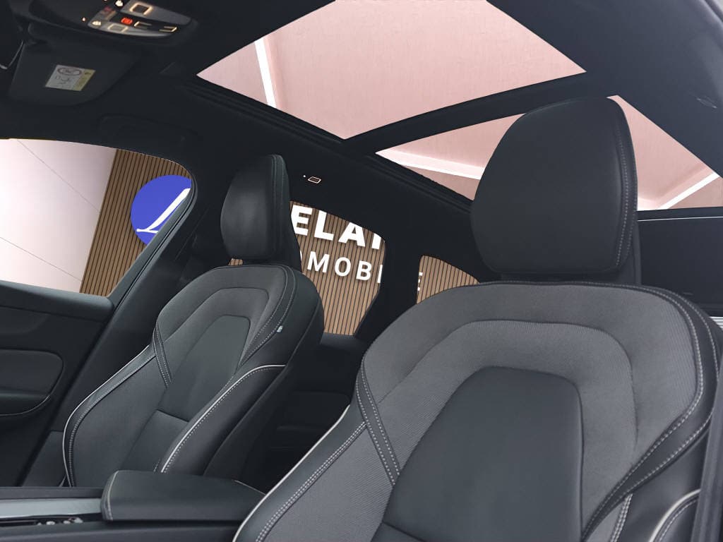 VOLVO XC60 2.0 B5 MH Ultra Dark AWD - Bild 13
