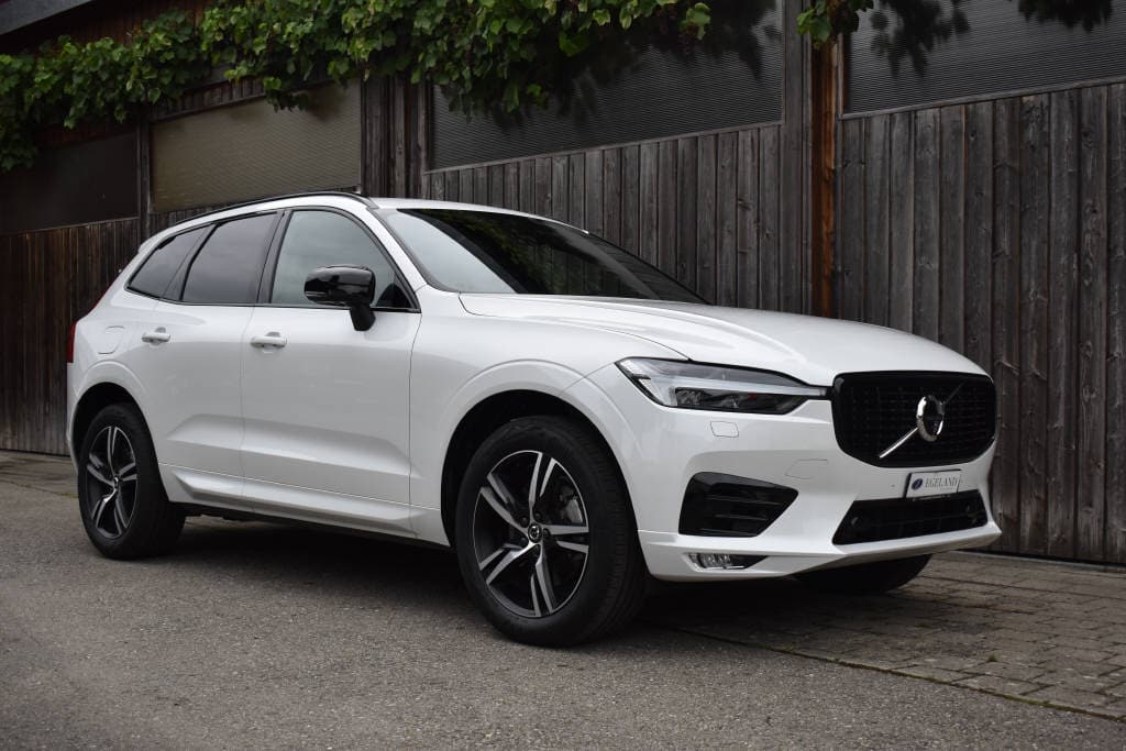 VOLVO XC60 2.0 B5 MH R-Design AWD - Bild 4