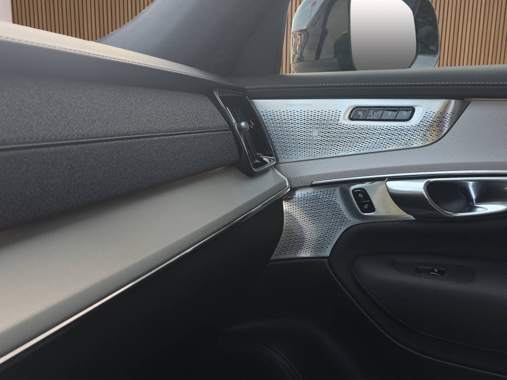 VOLVO XC90 2.0 T8 TE Black Edition eAWD - Bild 21