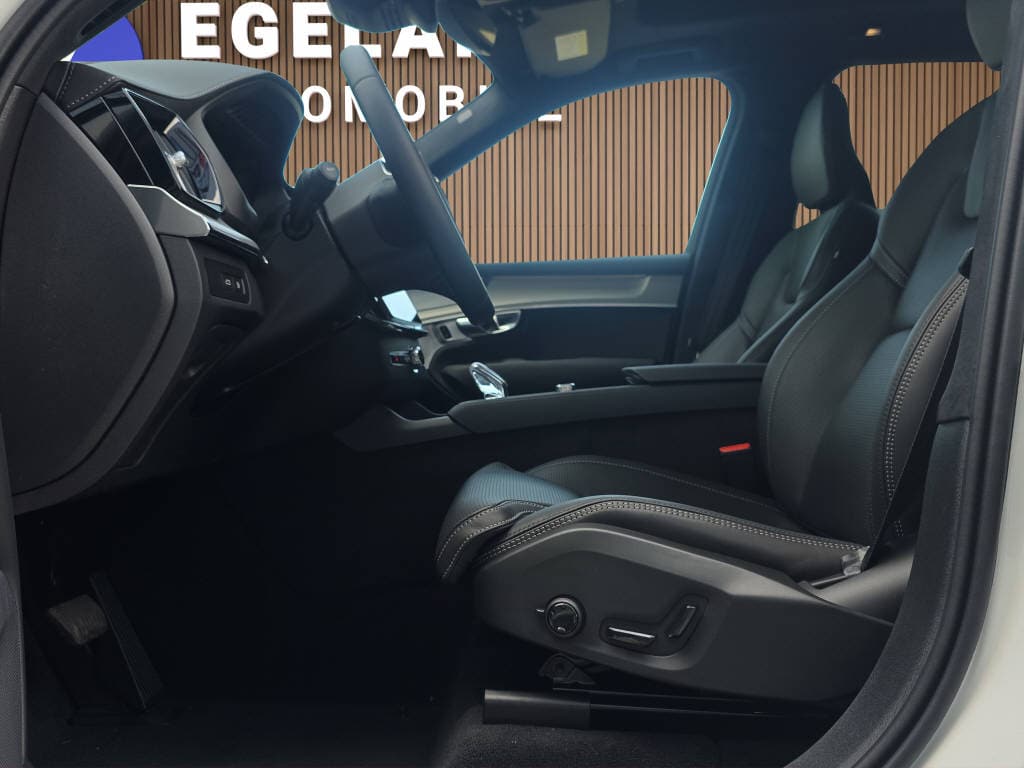 VOLVO XC90 2.0 T8 TE Black Edition eAWD - Bild 12