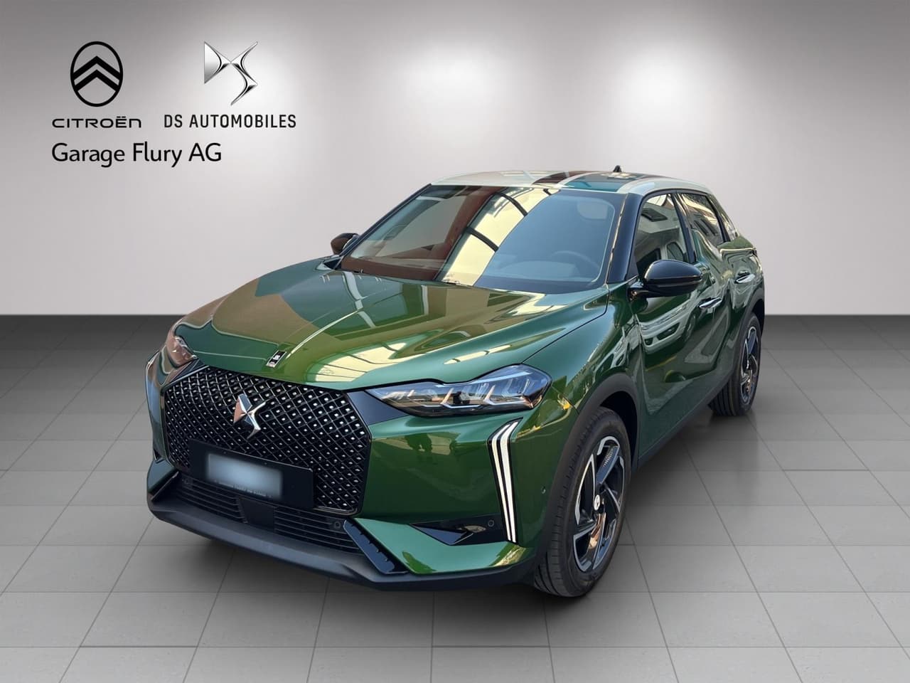 DS AUTOMOBILES 3 Crossback 1.2 Hybrid Maison Sarah Lavoine