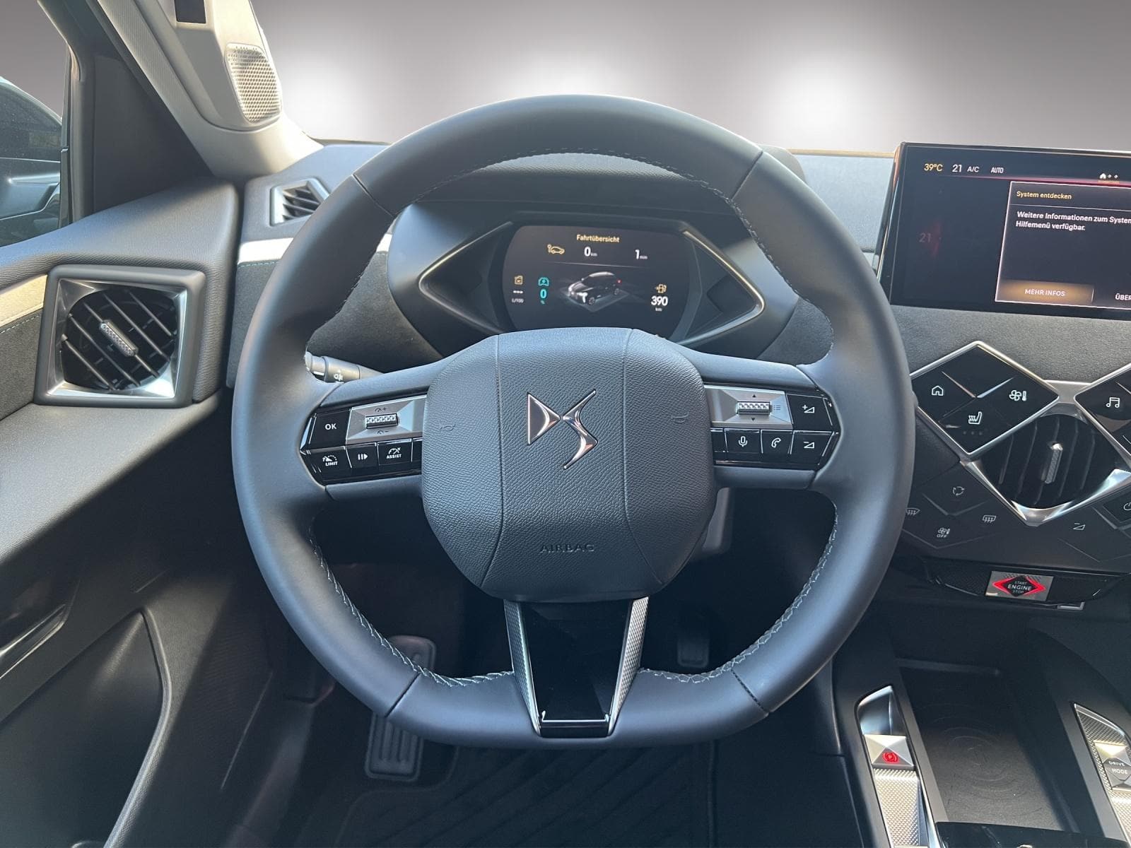 DS AUTOMOBILES 3 Crossback 1.2 Hybrid Maison Sarah Lavoine - Bild 9