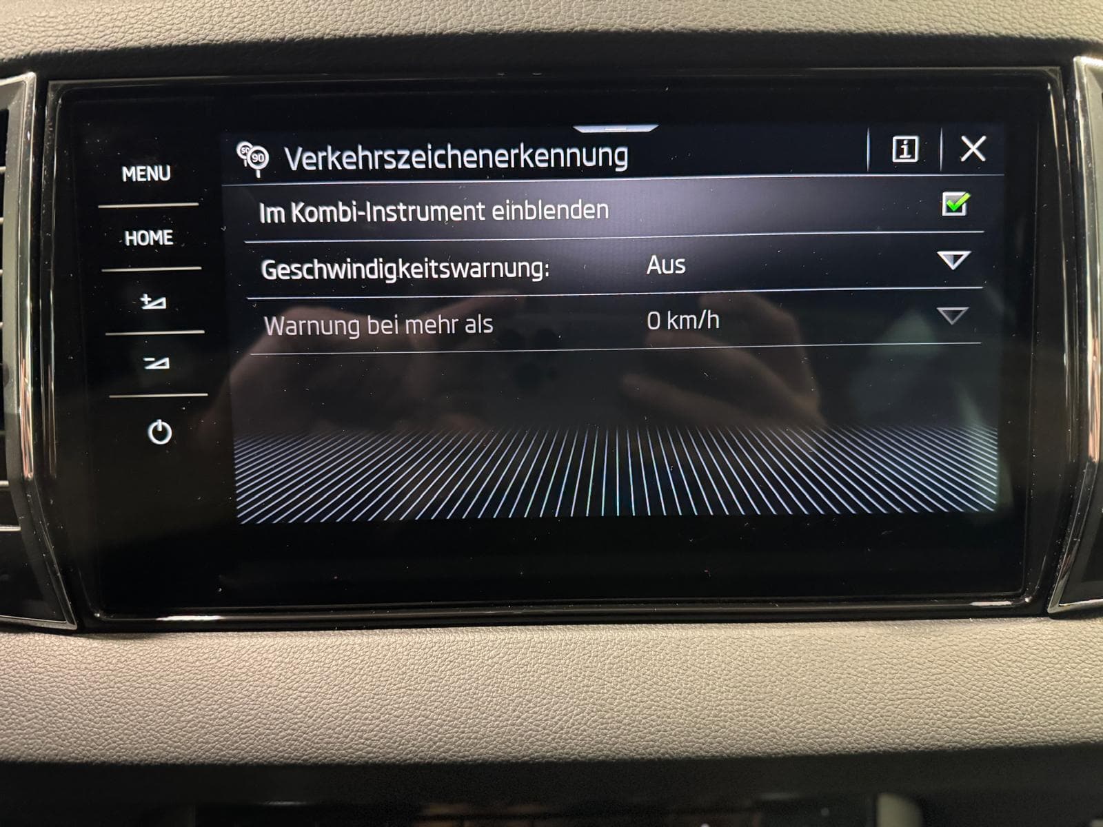 SKODA Karoq 2.0 TDI Style 4x4 DSG - Bild 21
