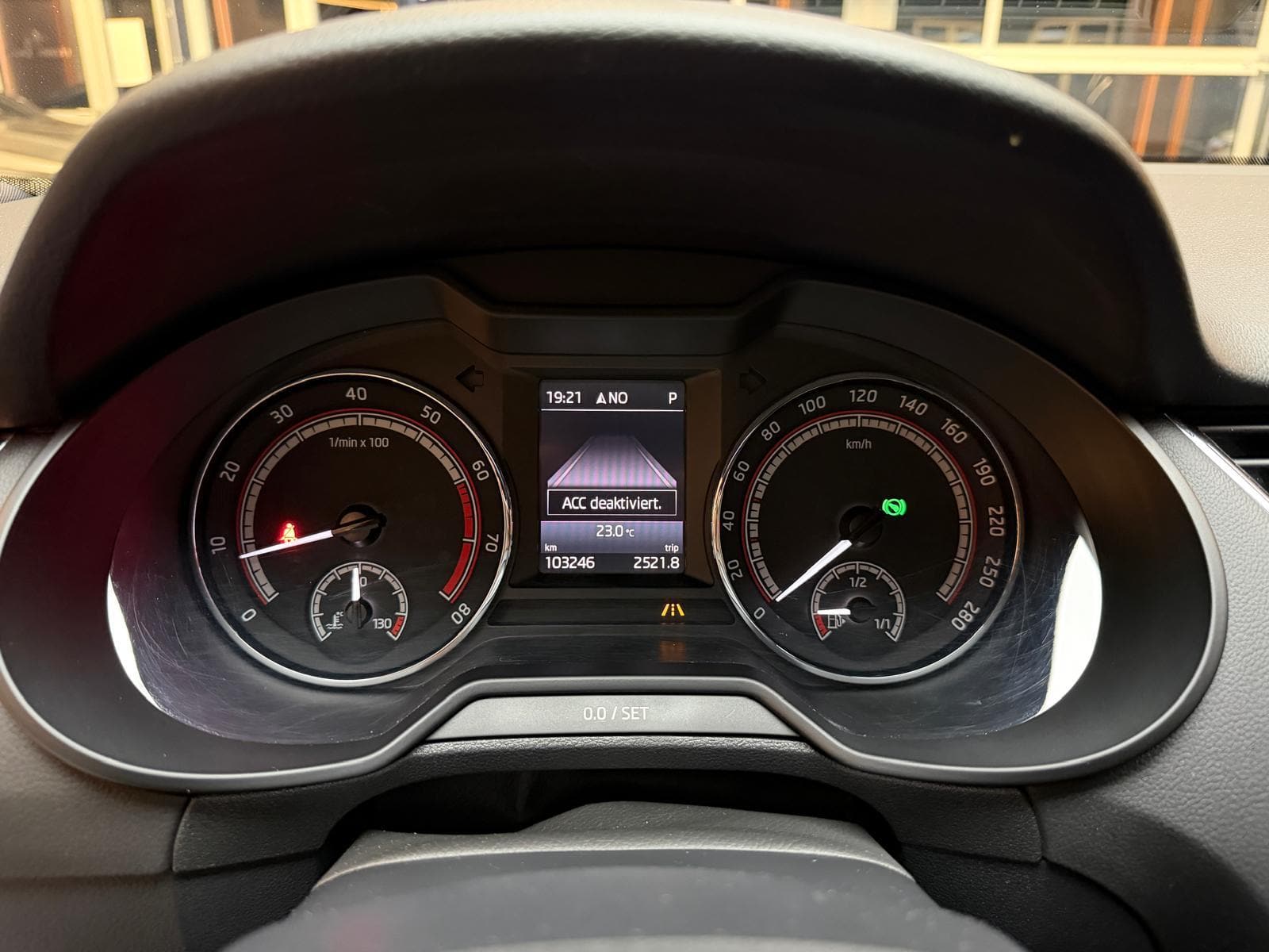 SKODA Octavia Combi 2.0 TSI 245 RS DSG - Bild 23
