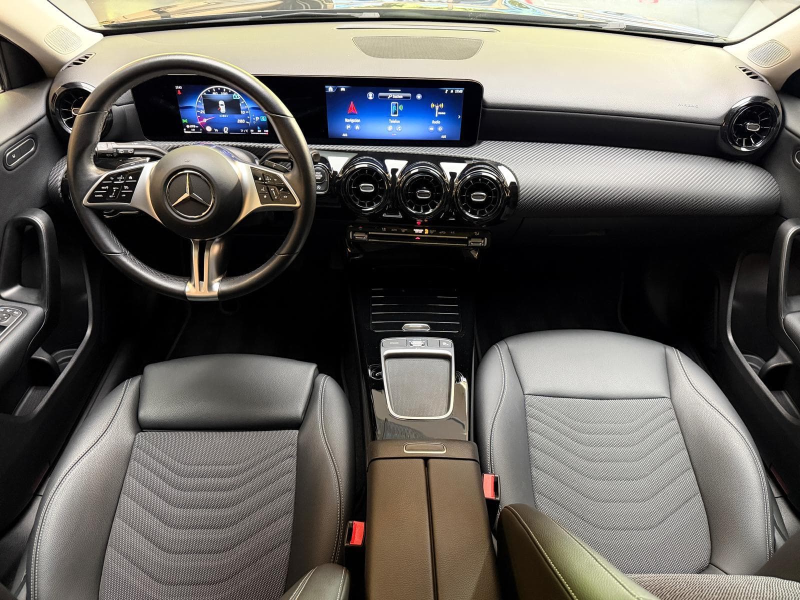 MERCEDES-BENZ A 180 d Night Star - Bild 13