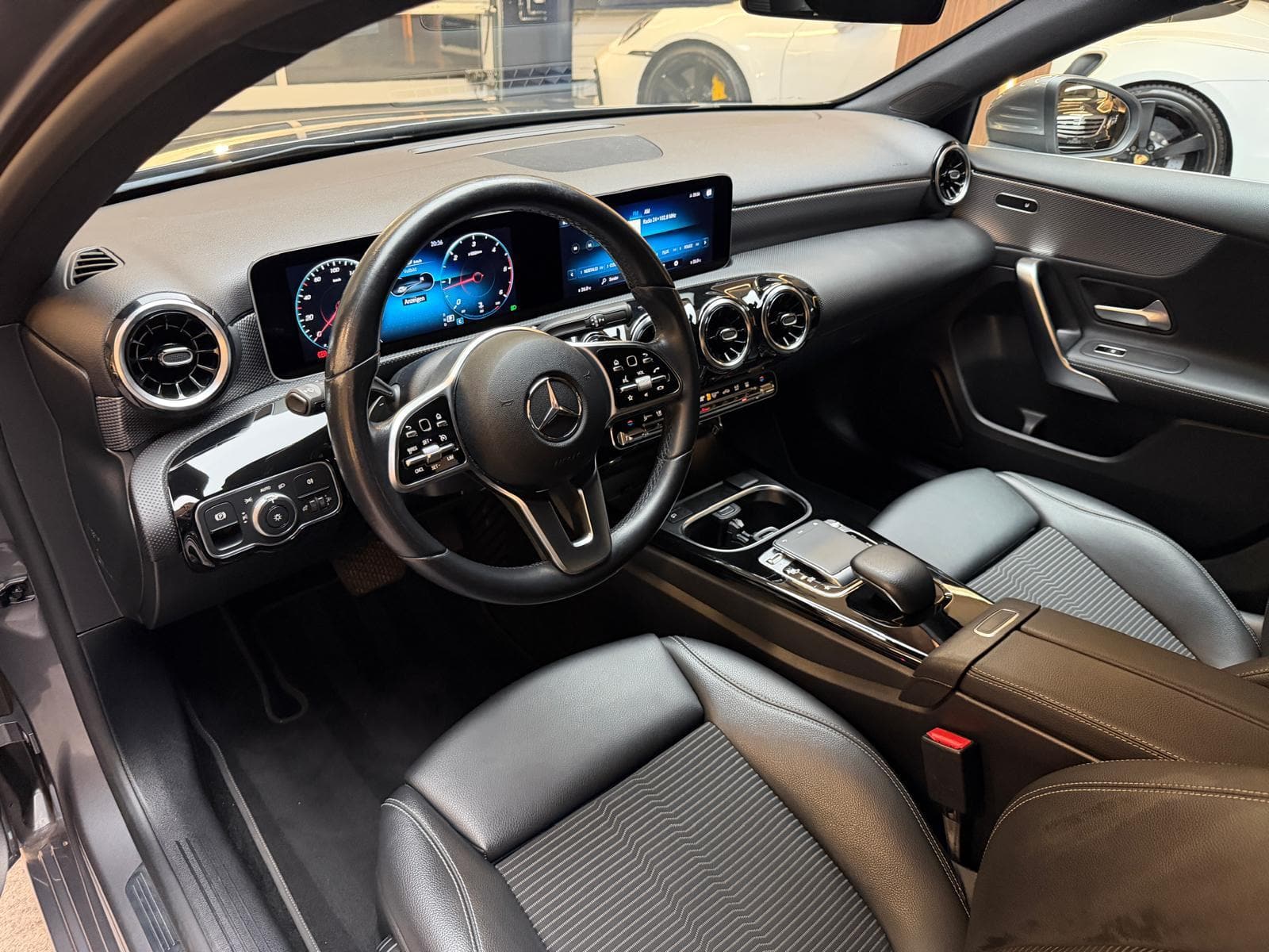 MERCEDES-BENZ A 200 d Progressive - Bild 13