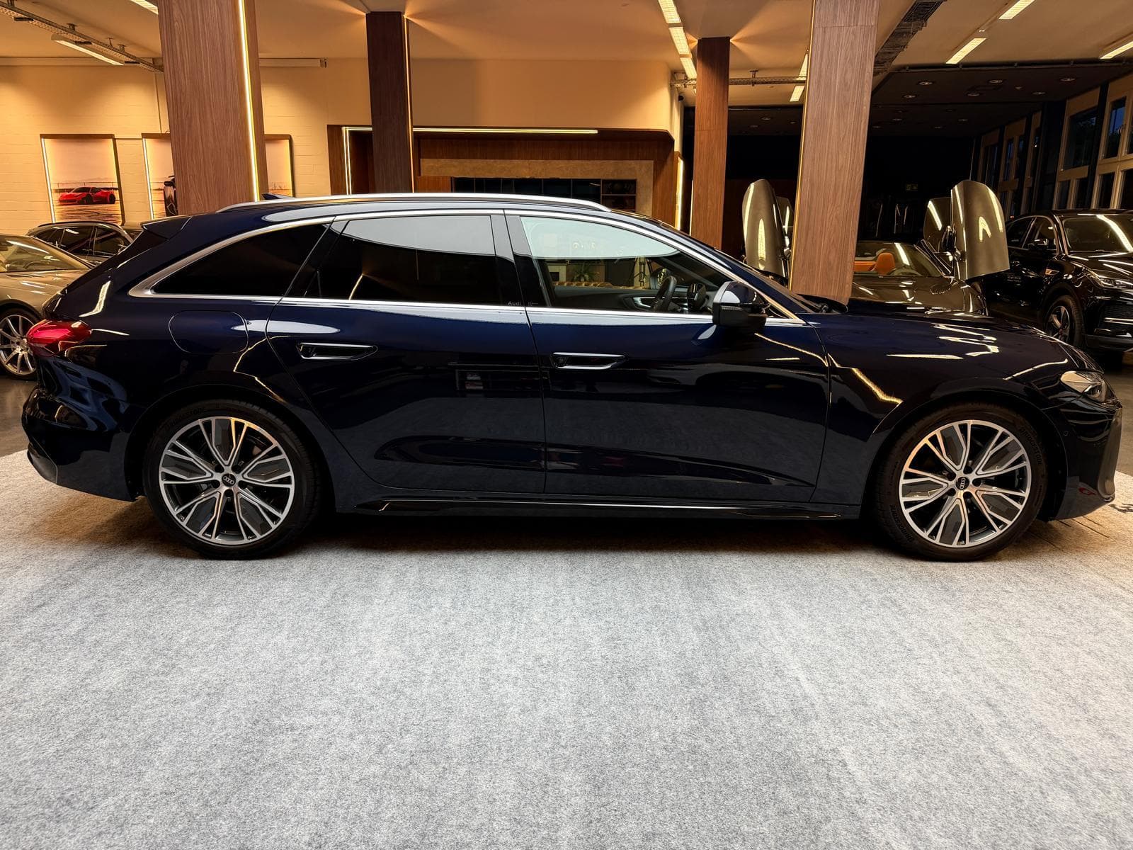 AUDI A5 Avant 2.0 TFSI S-Line S-Tronic - Bild 9