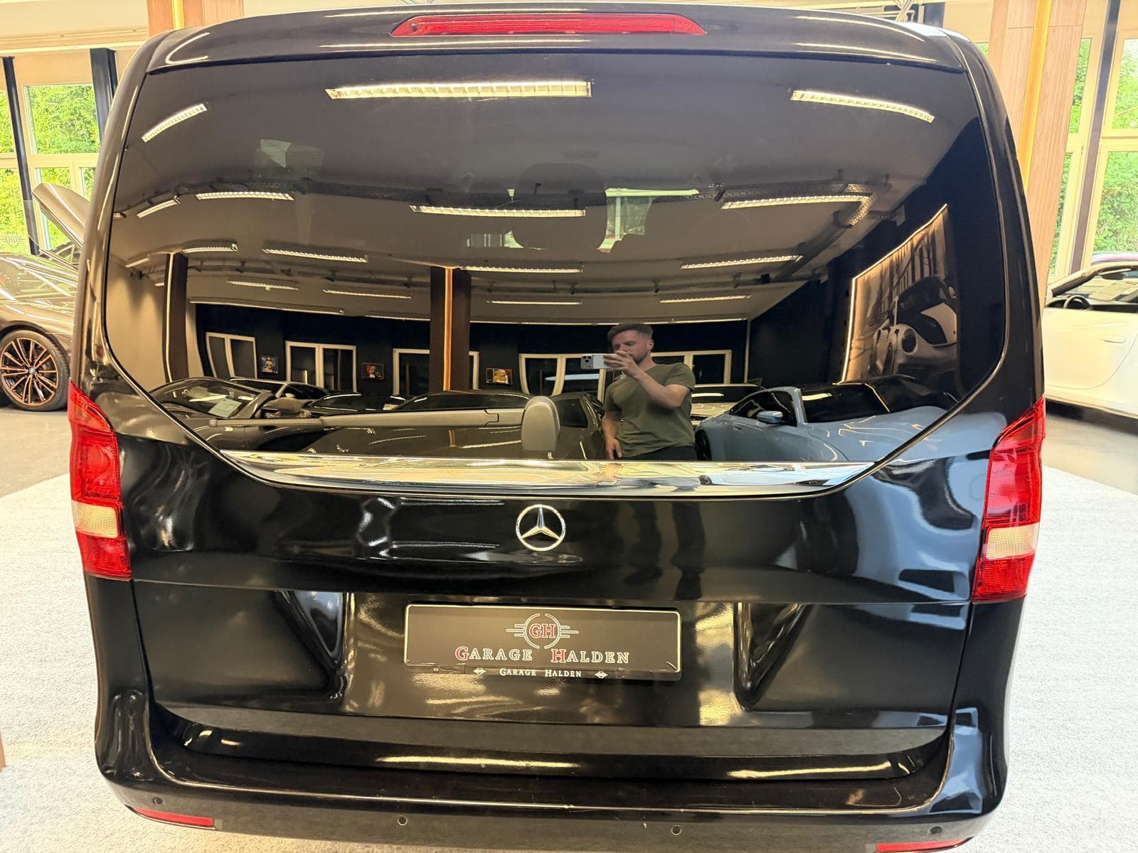 MERCEDES-BENZ V 250 d BlueTec lang 4matic Van - Bild 6