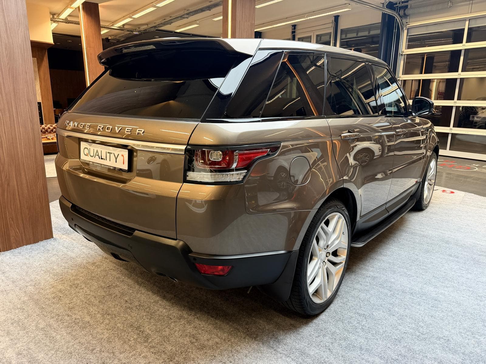 LAND ROVER Range Rover Sport 3.0 TDV6 SE - Bild 8