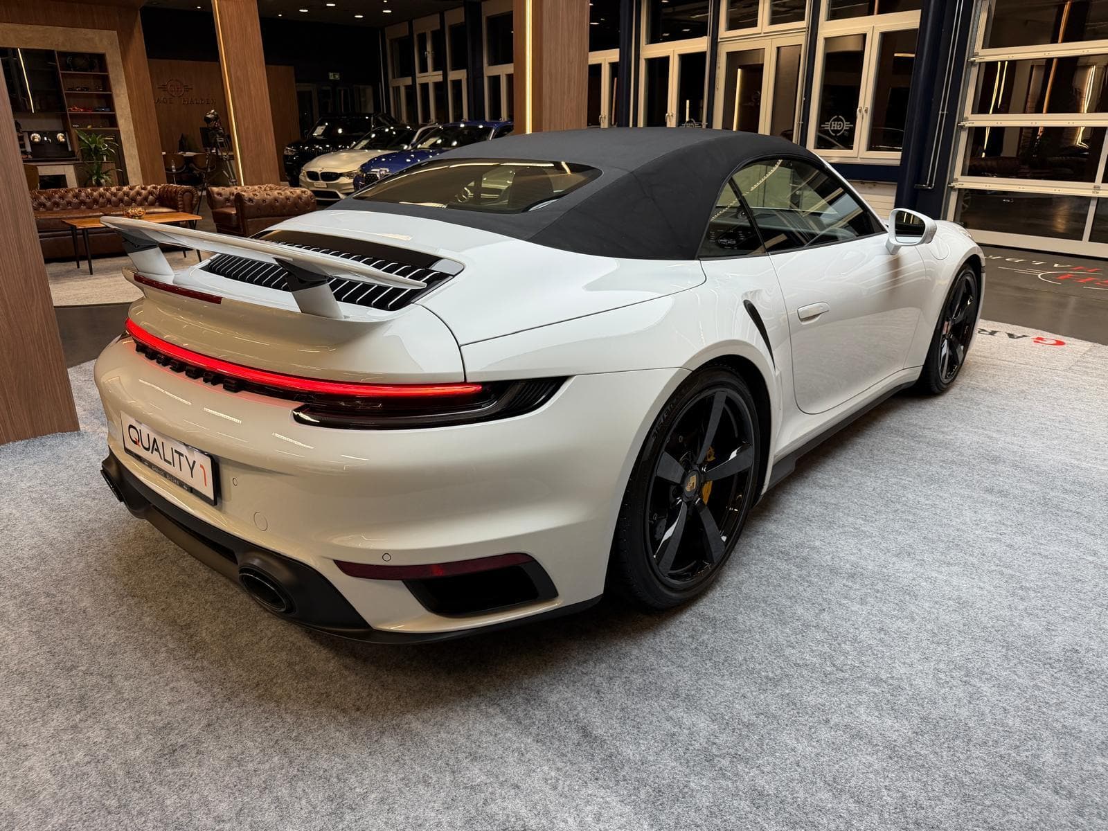 PORSCHE 911 Cabriolet 3.7 Turbo S PDK - Bild 16