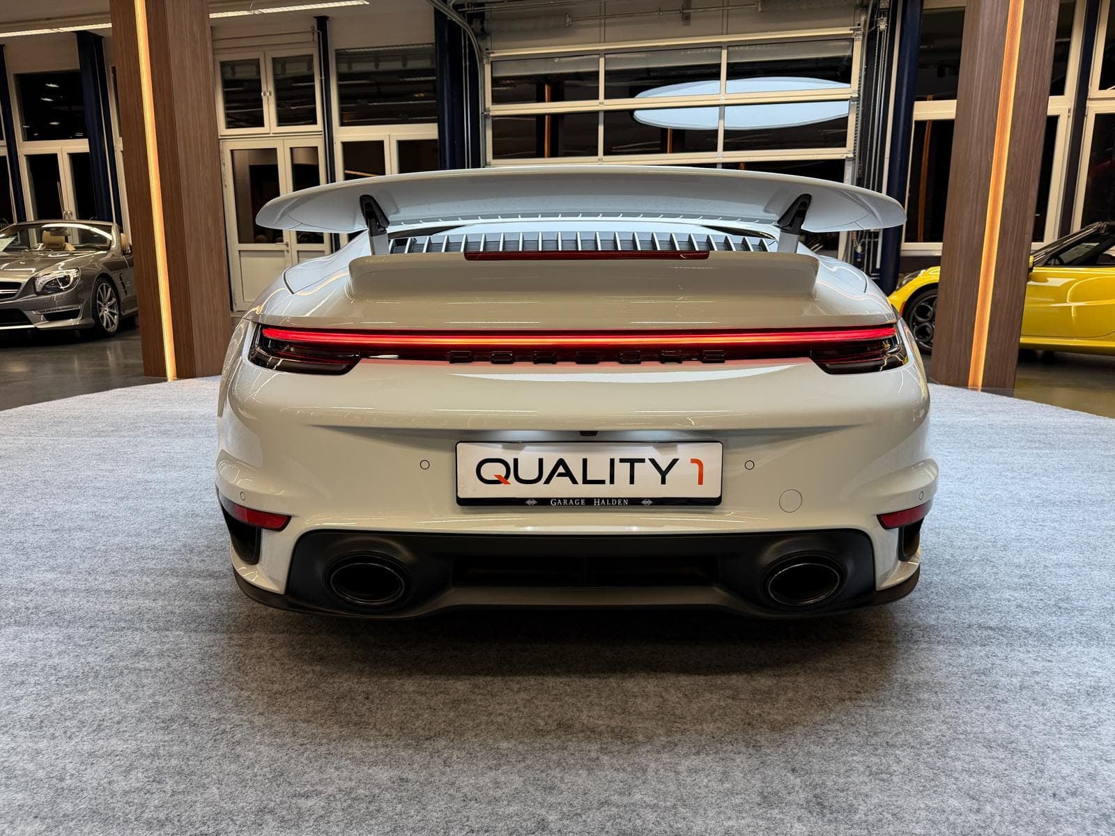 PORSCHE 911 Cabriolet 3.7 Turbo S PDK - Bild 9