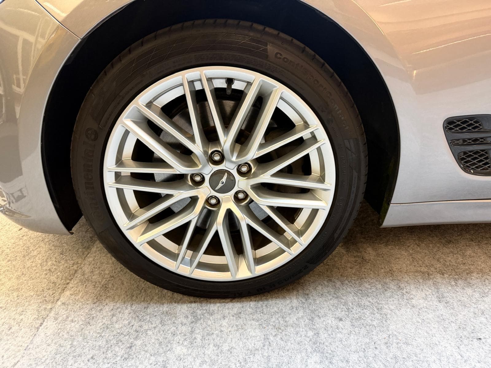 GENESIS G70 Shooting Brake 2.0T Premium - Bild 9