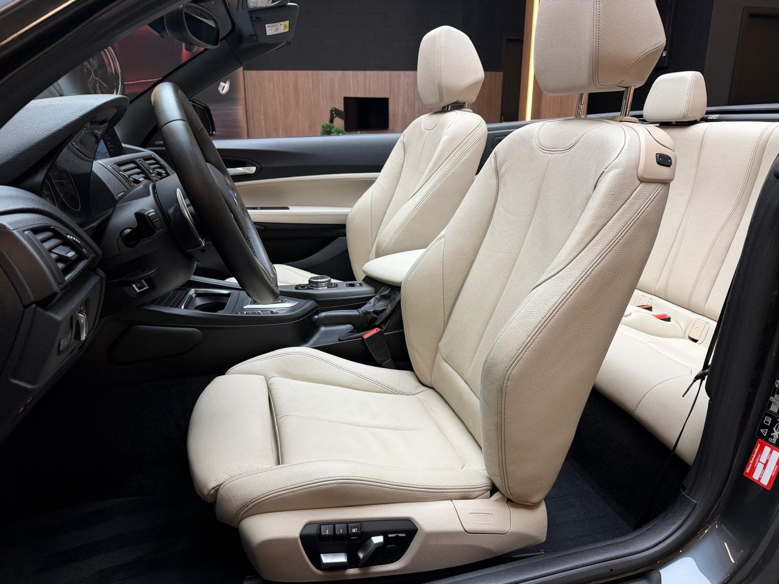 BMW M235i xDrive SAG Cabrio - Bild 17