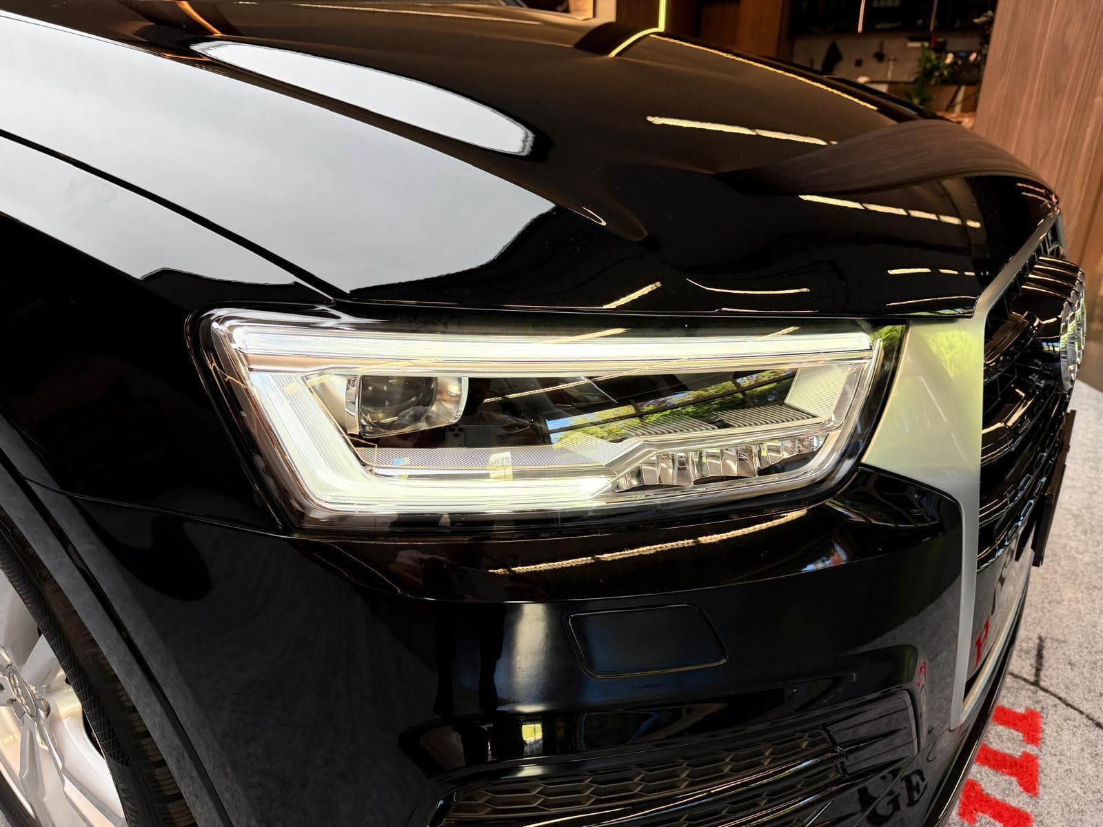 AUDI Q3 2.0 TDI 150 quattro S-Tronic - Bild 12
