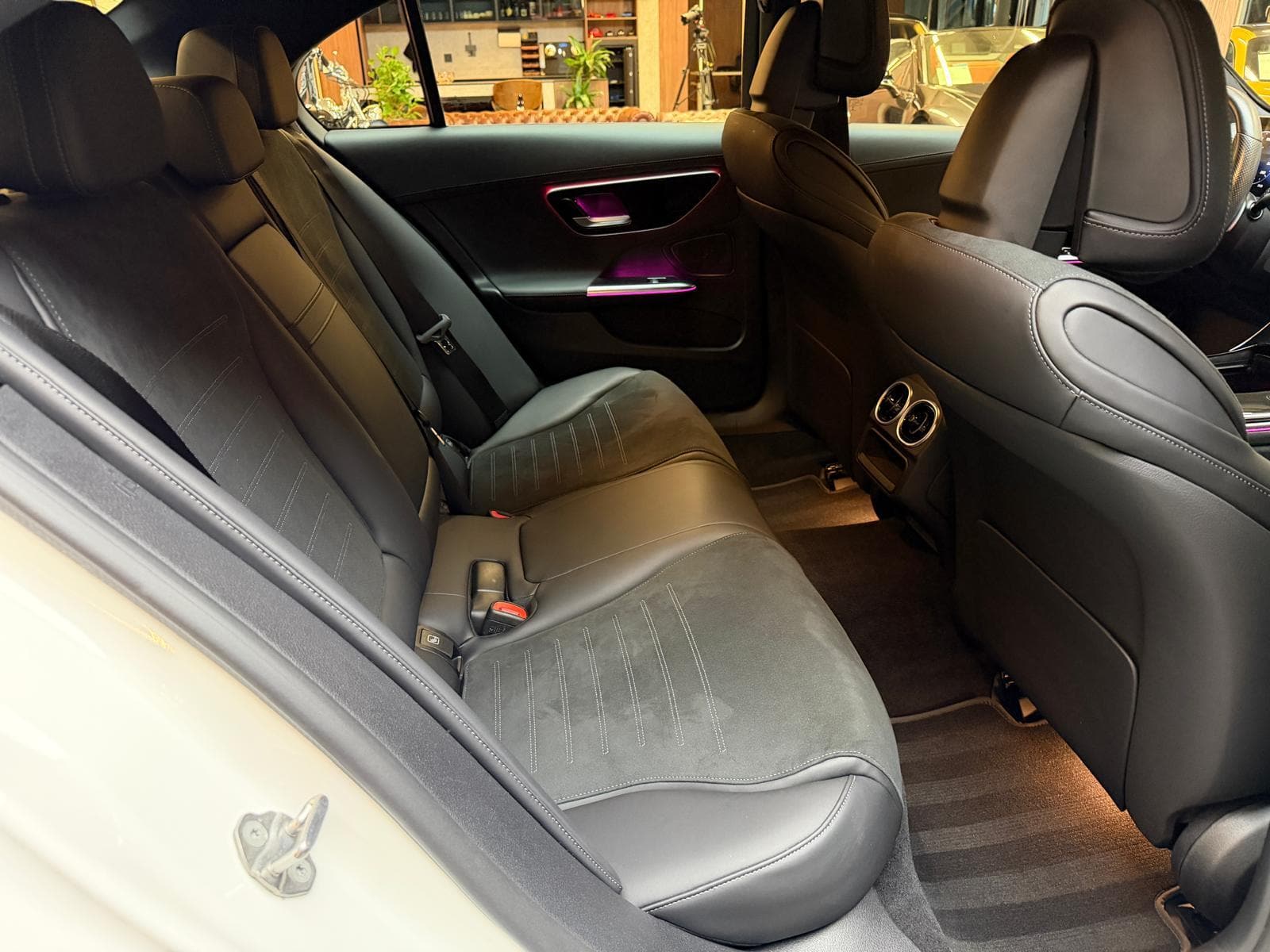 MERCEDES-BENZ C 200 AMG Line - Bild 20