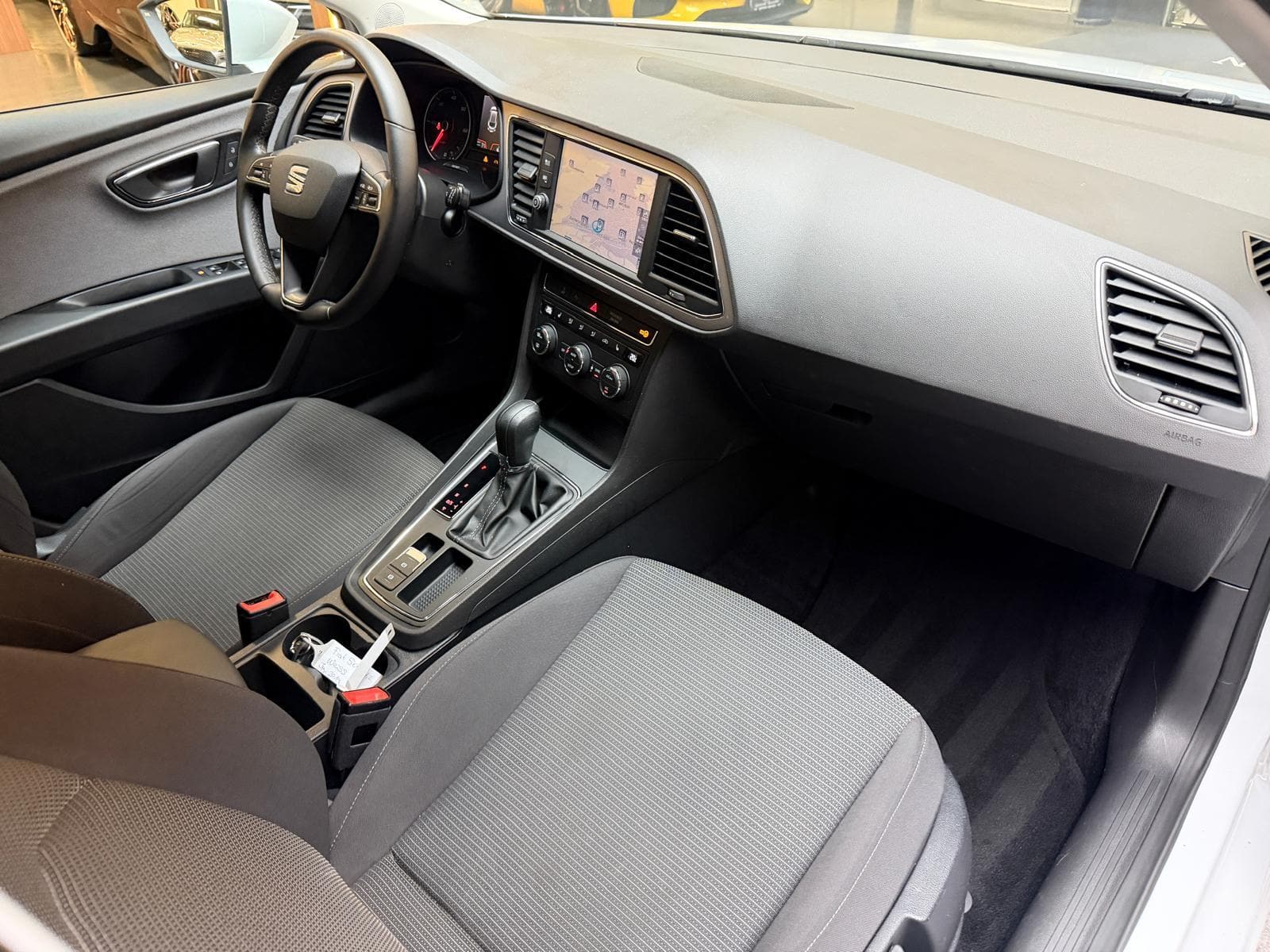 SEAT Leon ST 1.6 TDI 115 Style DSG - Bild 13