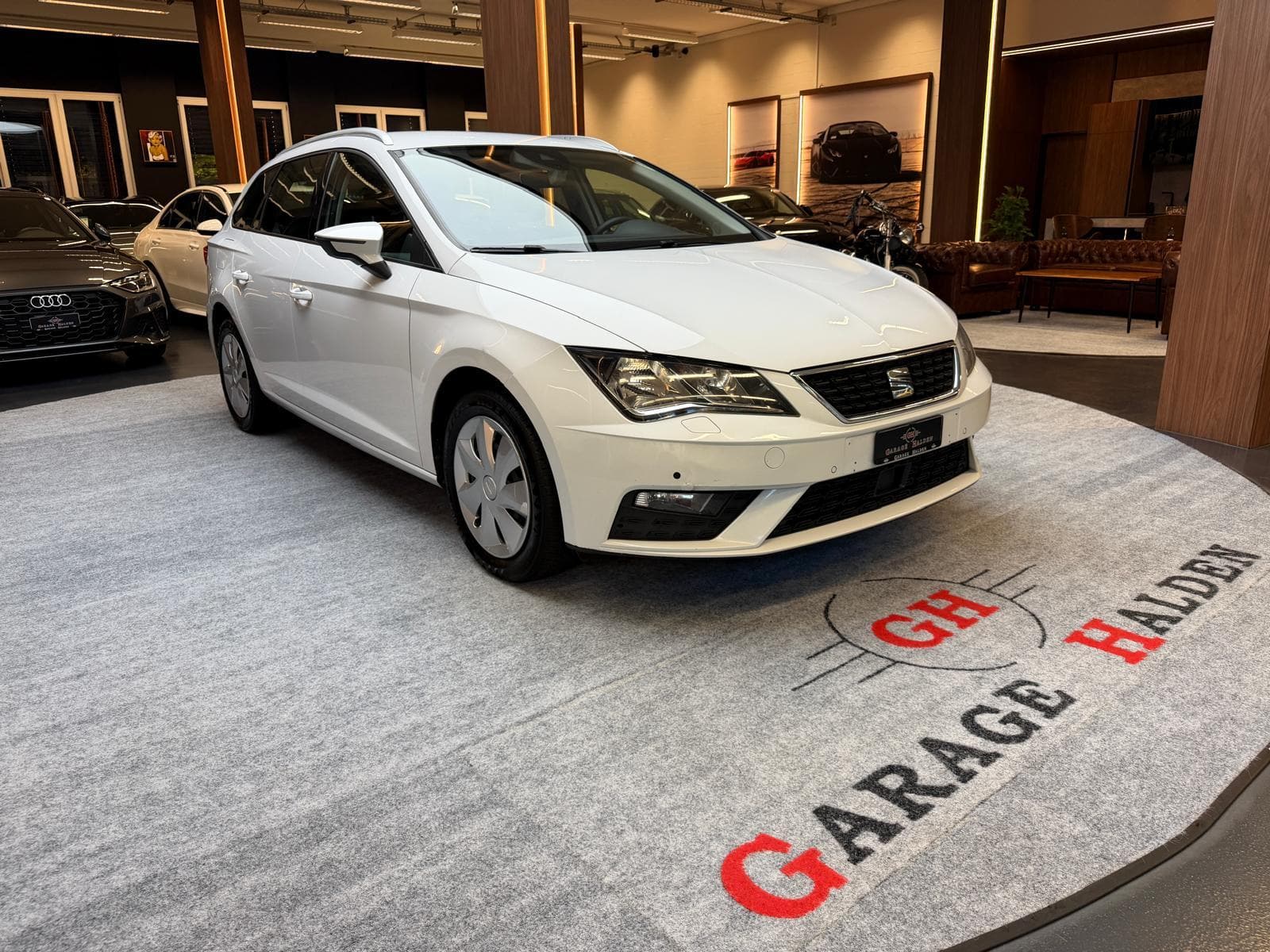 SEAT Leon ST 1.6 TDI 115 Style DSG - Bild 1