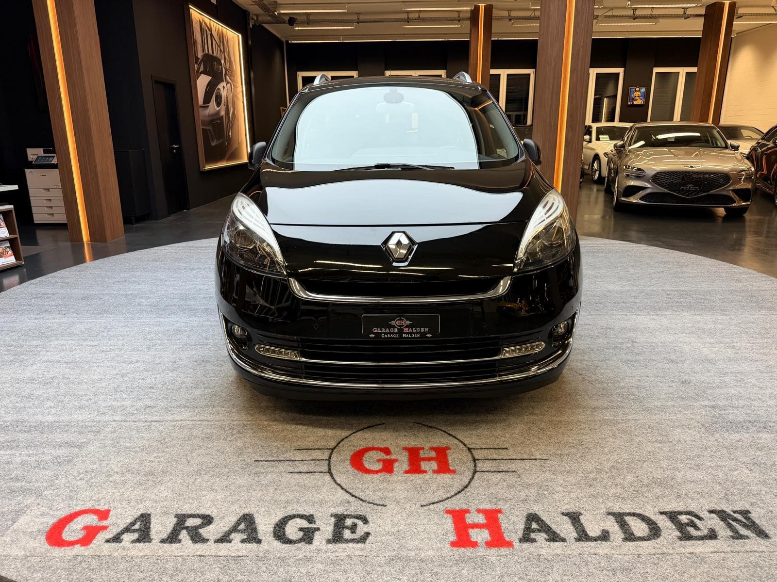 RENAULT Grand Scénic 2.0 dCi 150 Privilège 7P - Bild 2