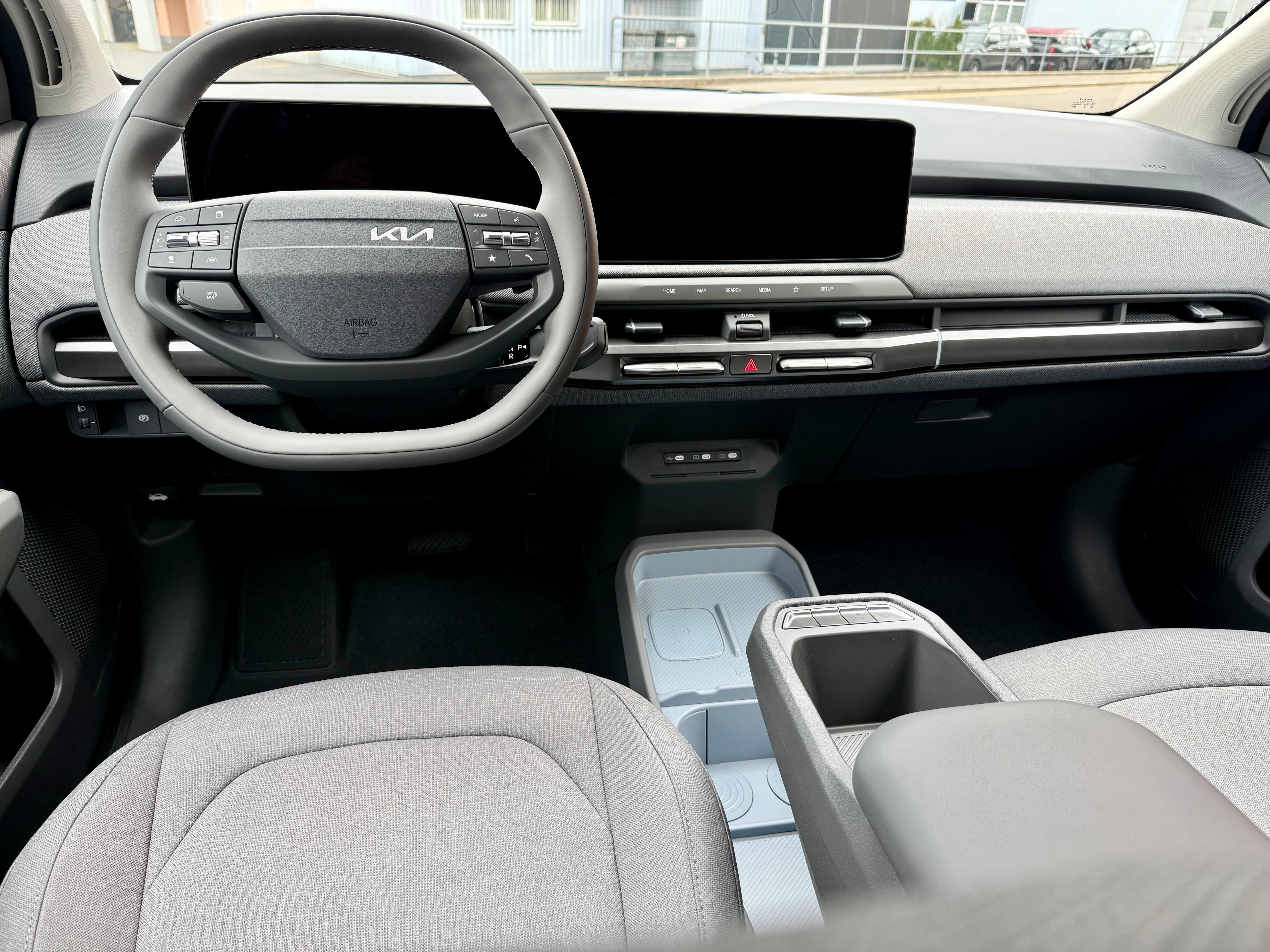 KIA EV3 81 kWh Earth 4x4 - Bild 3