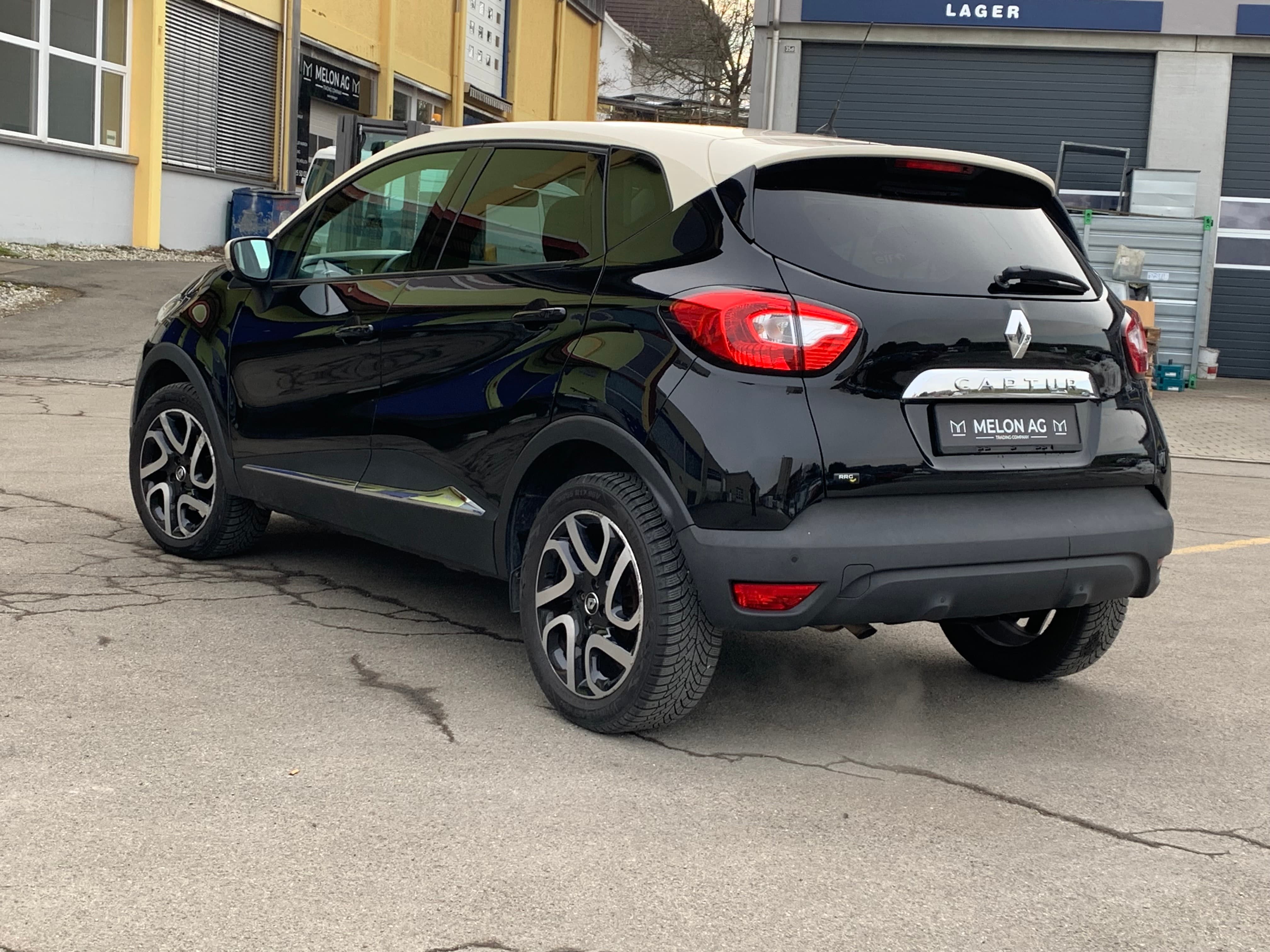 RENAULT Captur 1.2 T 16V Intens EDC - Bild 10