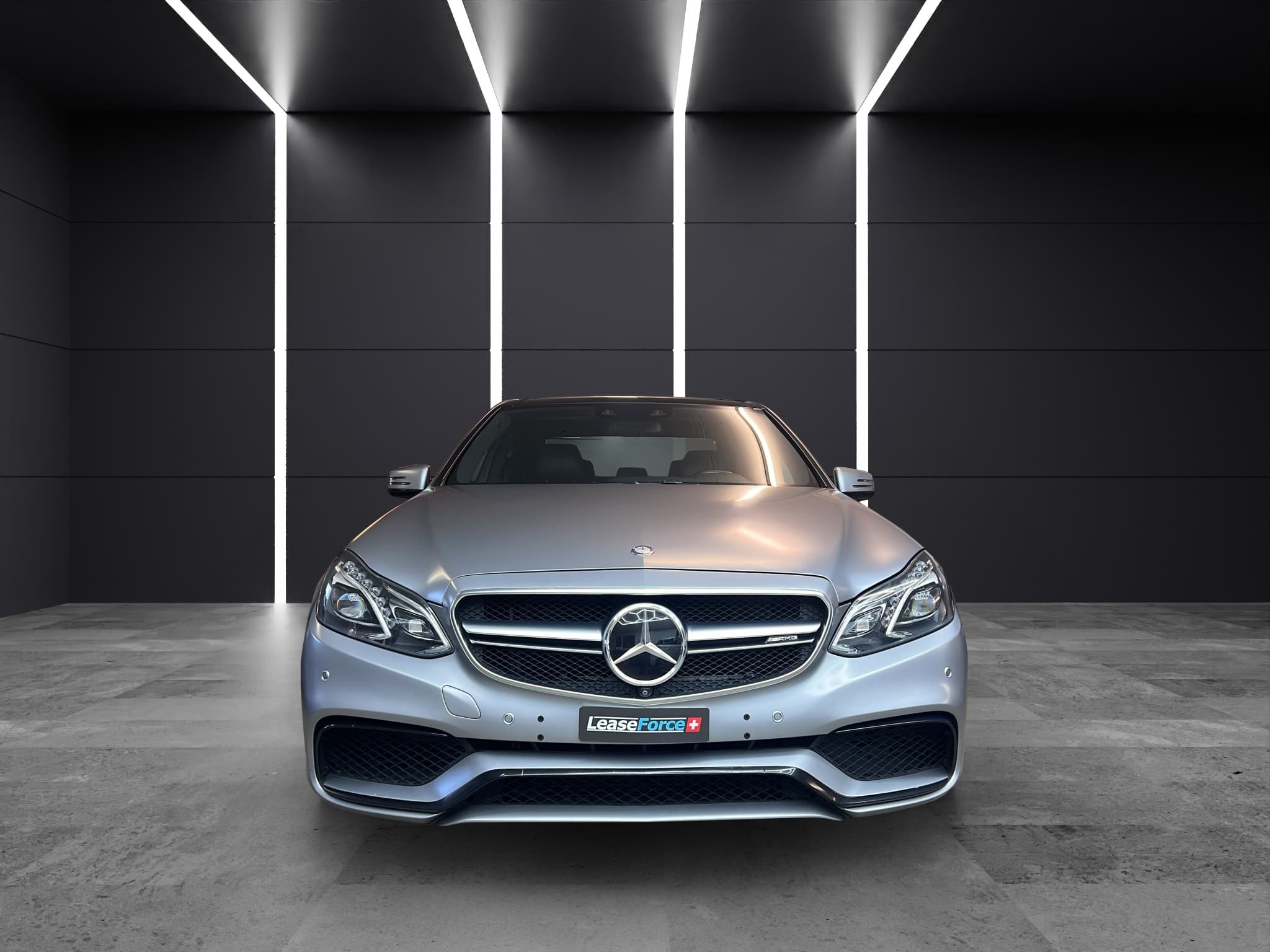 MERCEDES-BENZ E 63 AMG 4Matic Speedshift Frozen Grey Matt mit 750PS & 1000Nm - Bild 6
