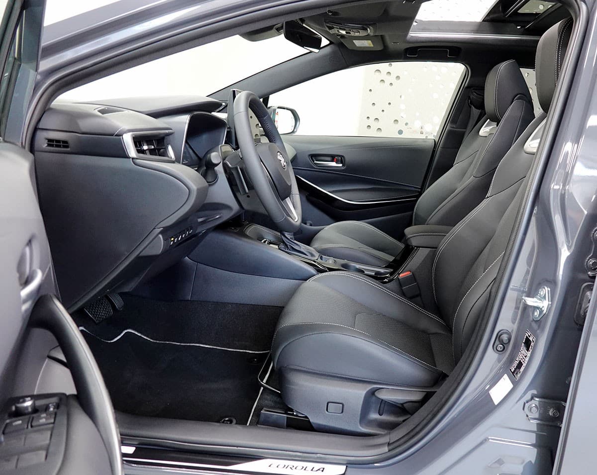 TOYOTA Corolla Touring Sports 2.0 HSD Premium e-CVT, VOLLEDER - Bild 7