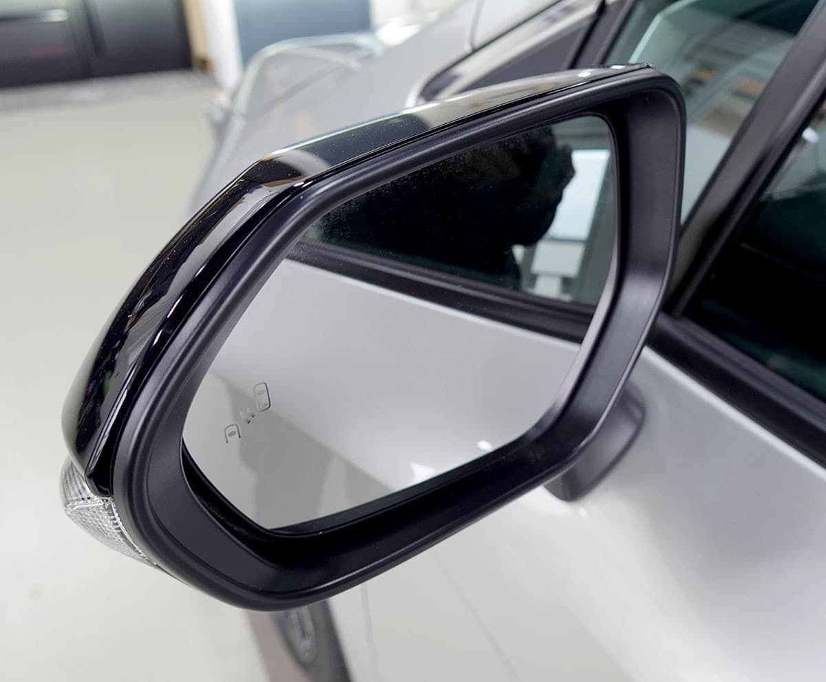 TOYOTA Corolla Touring Sports 2.0 HSD Premium e-CVT, VOLLEDER - Bild 20