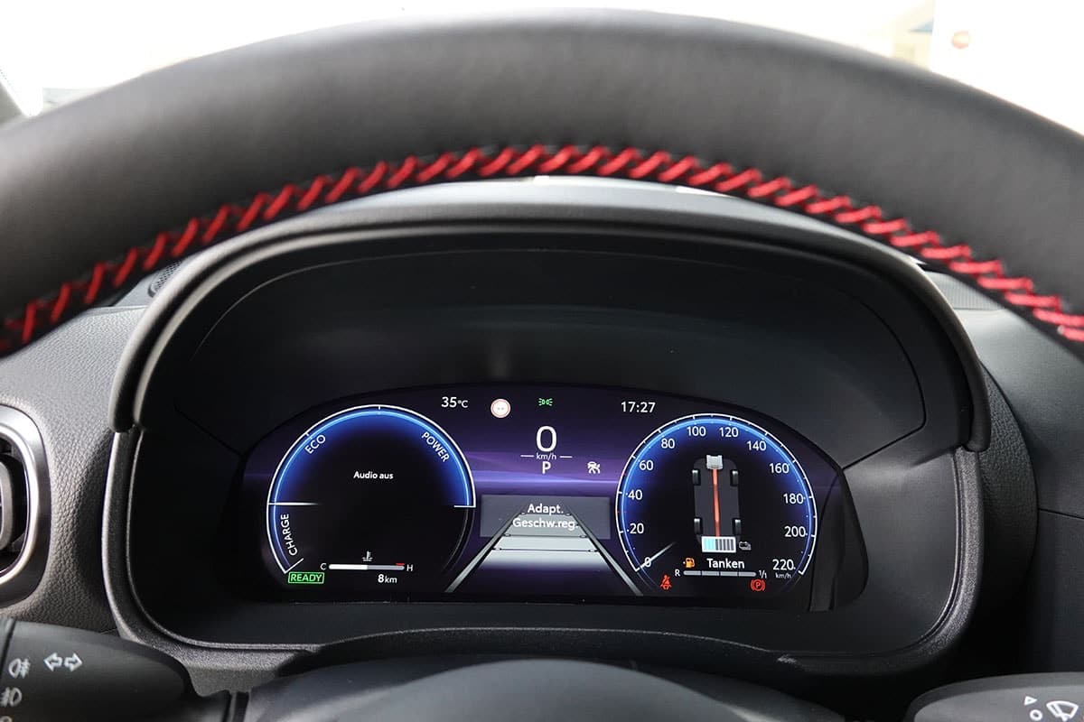 TOYOTA Yaris 1.5 GR Sport e-CVT Panoramaglasdach, JBL, Head-Up Display - Bild 16