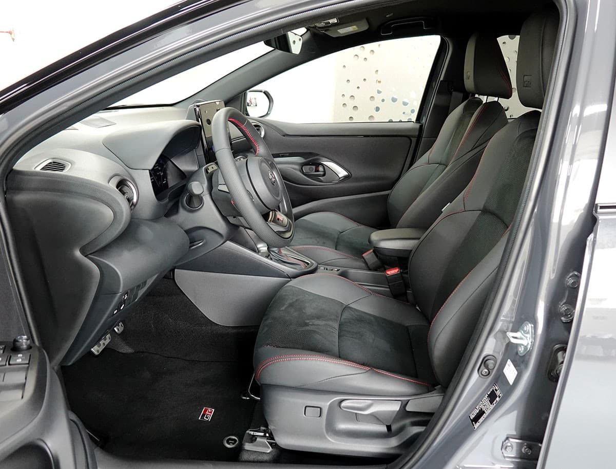 TOYOTA Yaris 1.5 GR Sport e-CVT - Bild 7