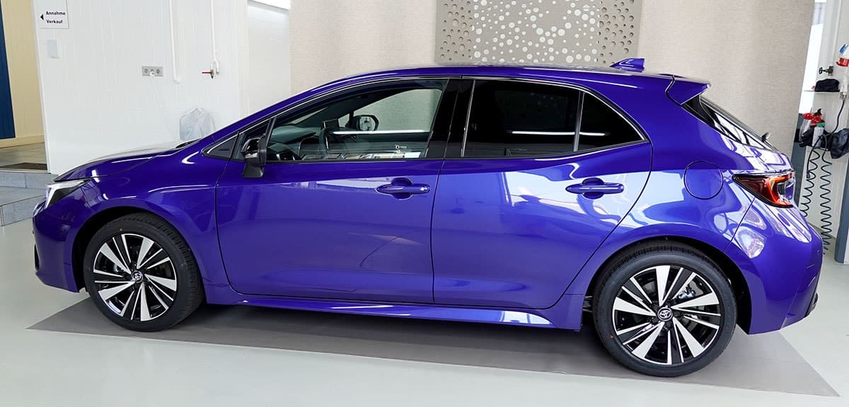 TOYOTA Corolla 2.0 HSD Trend e- CVT - Bild 2