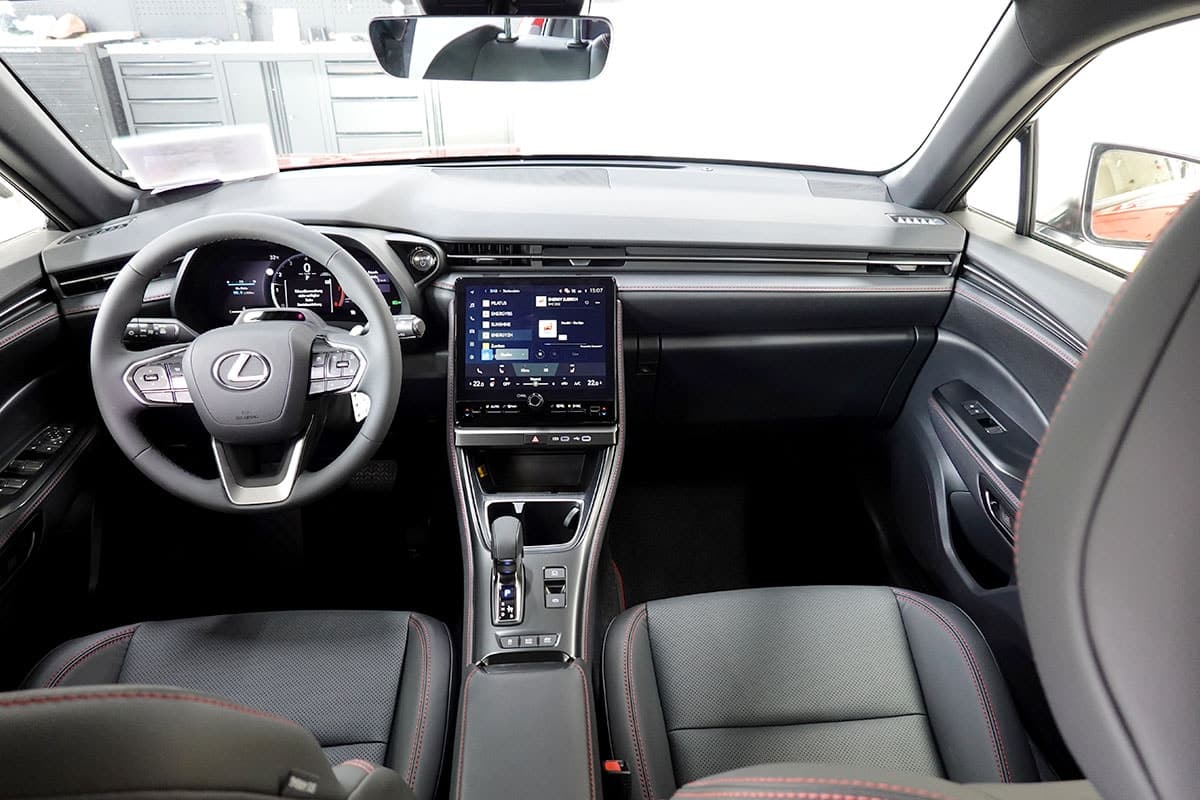 LEXUS LBX FWD Emotion CVT - Bild 10