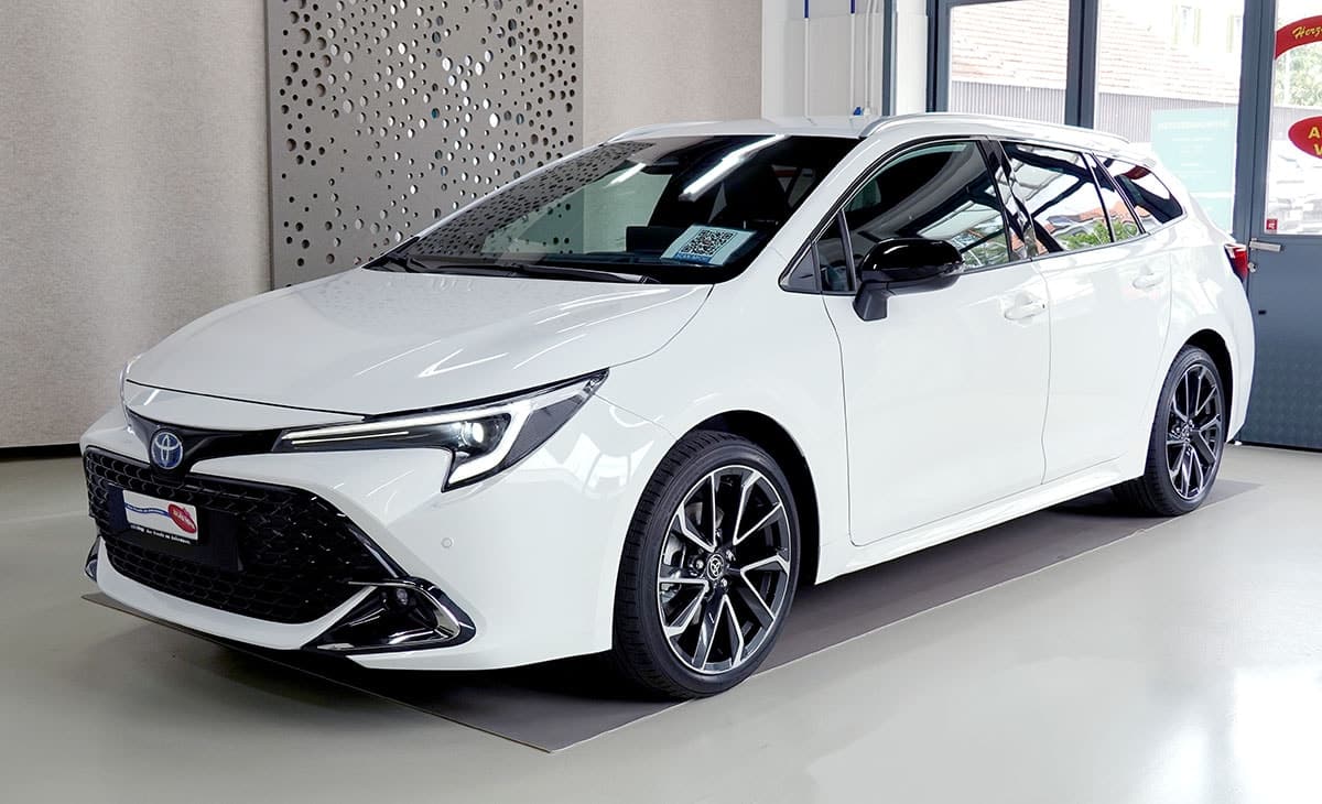 TOYOTA Corolla Touring Sports 2.0 HSD Premium e-CVT - Bild 1