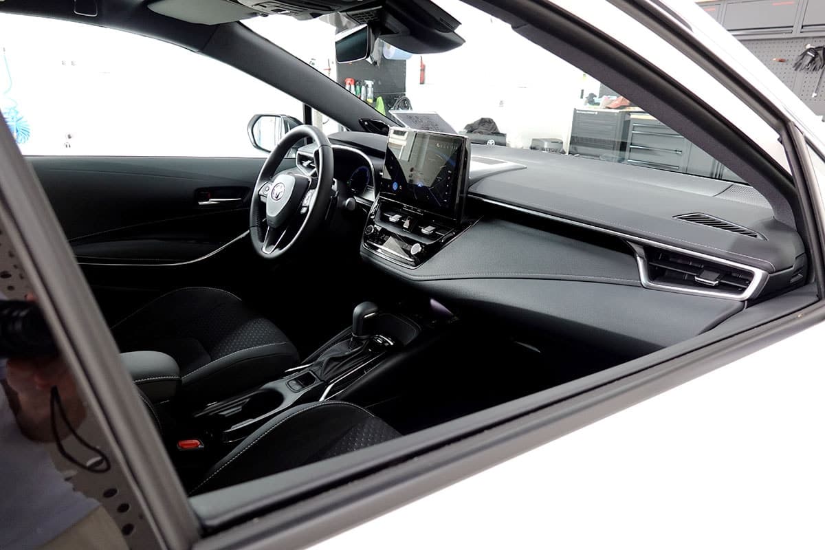 TOYOTA Corolla Touring Sports 2.0 HSD Premium e-CVT - Bild 6